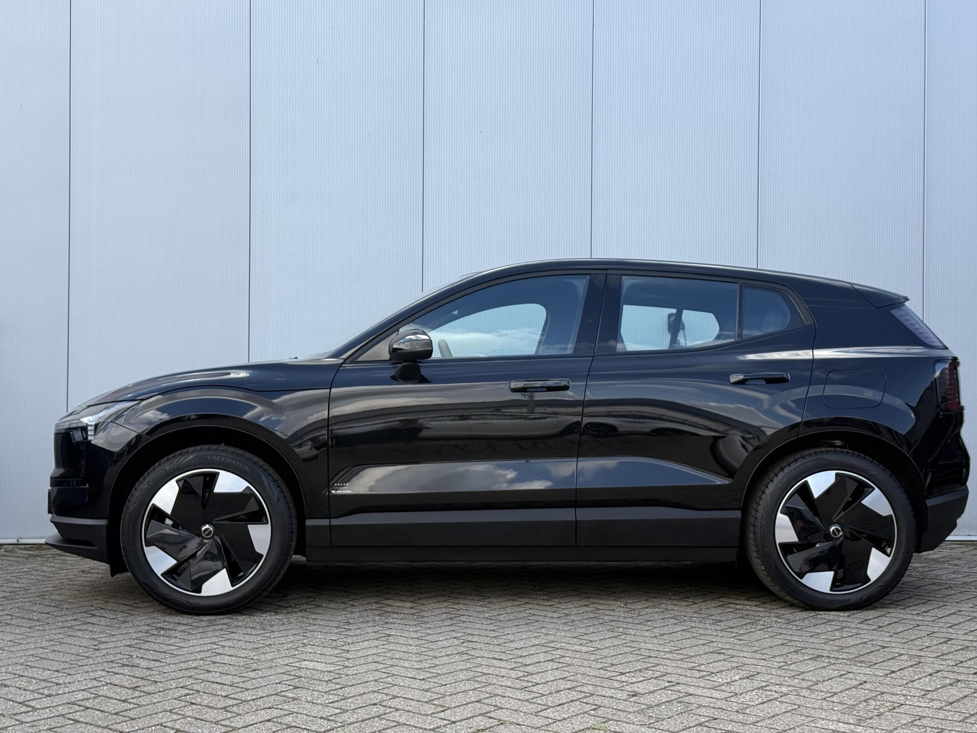 Volvo EX30