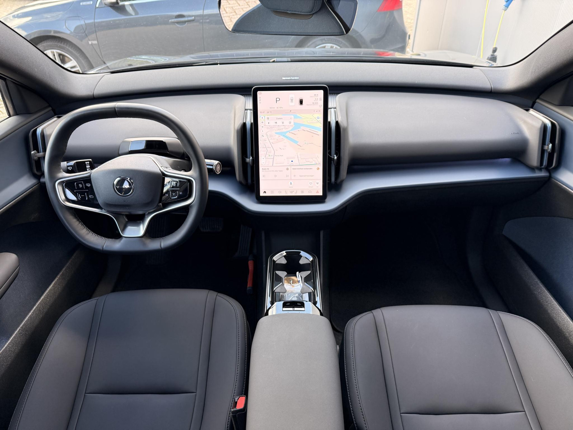 Volvo EX30