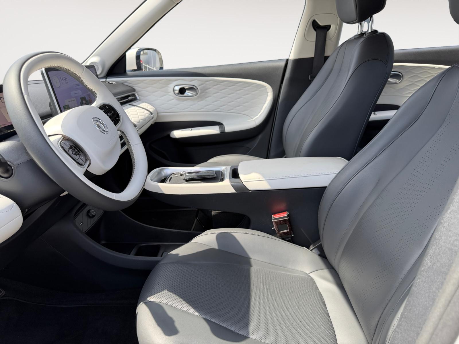 Dongfeng Box