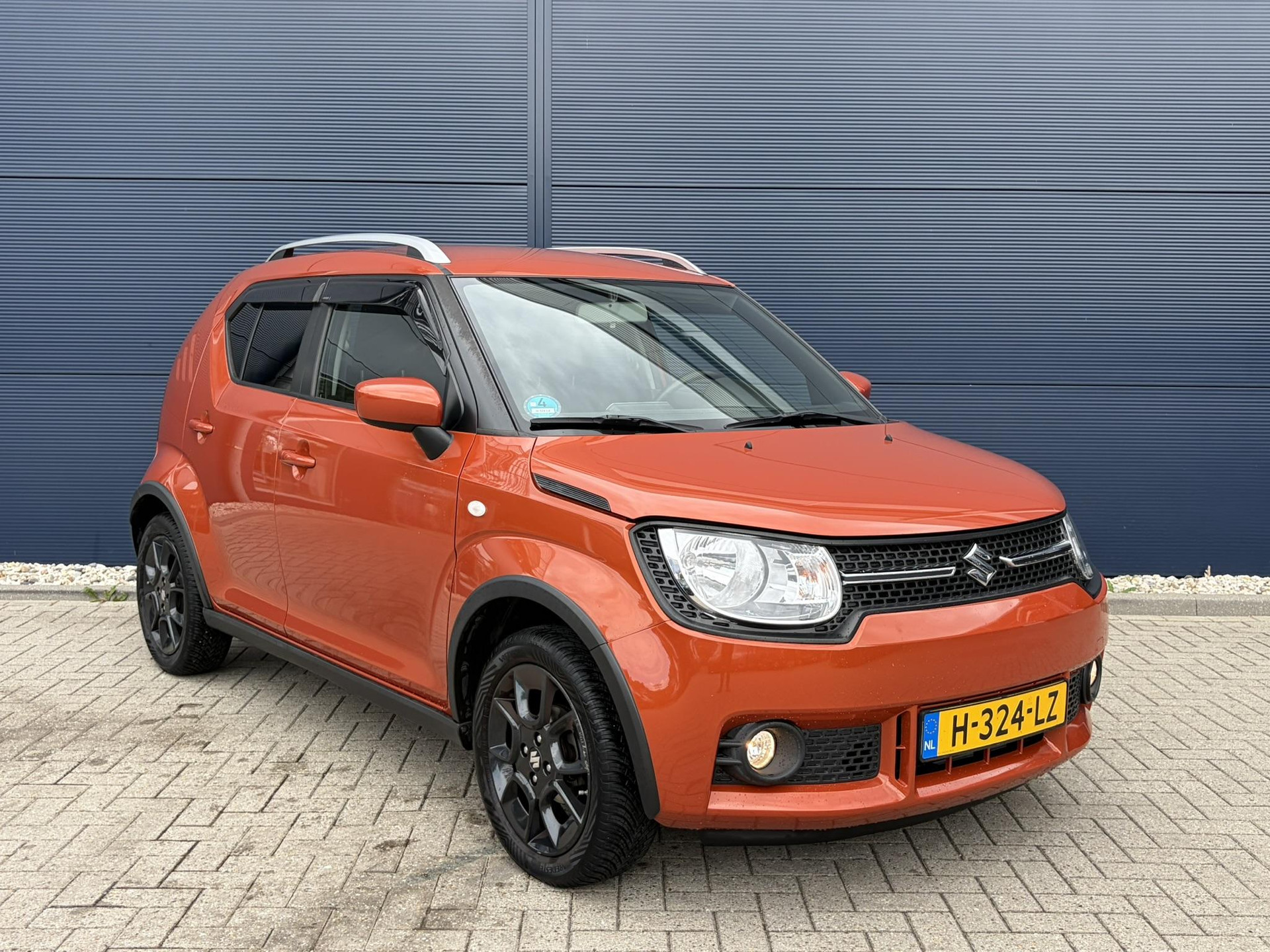 Suzuki Ignis