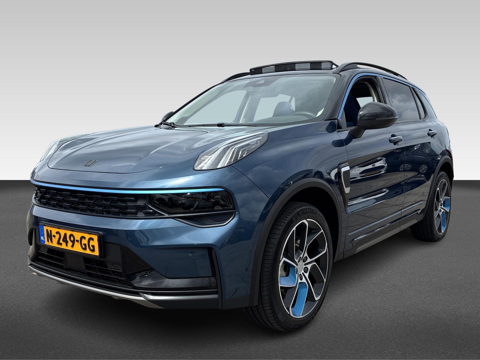 Lynk & Co 01