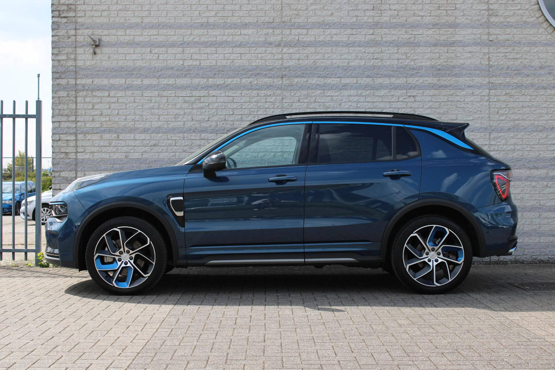 Lynk & Co 01