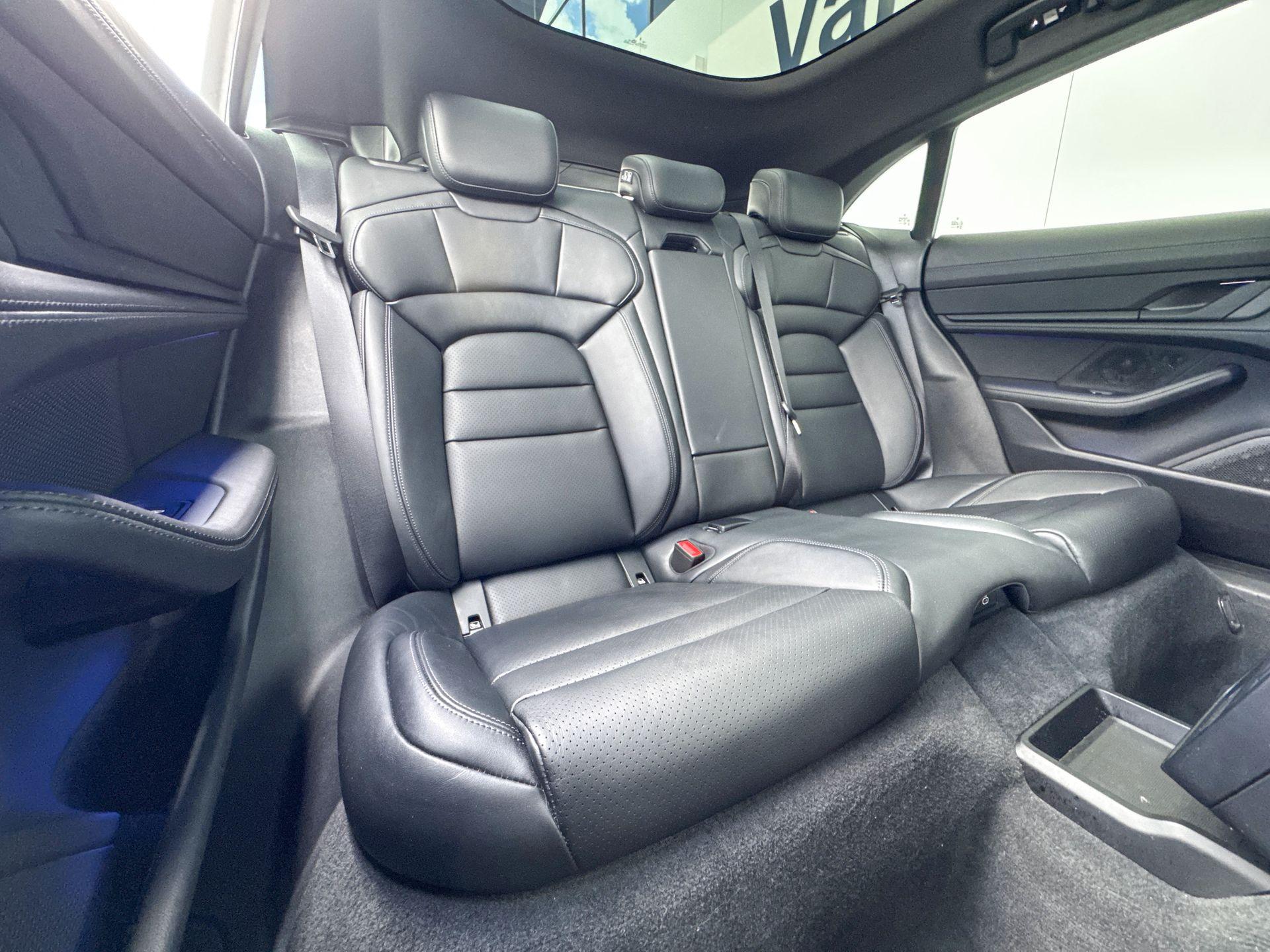 Porsche Taycan Cross Turismo