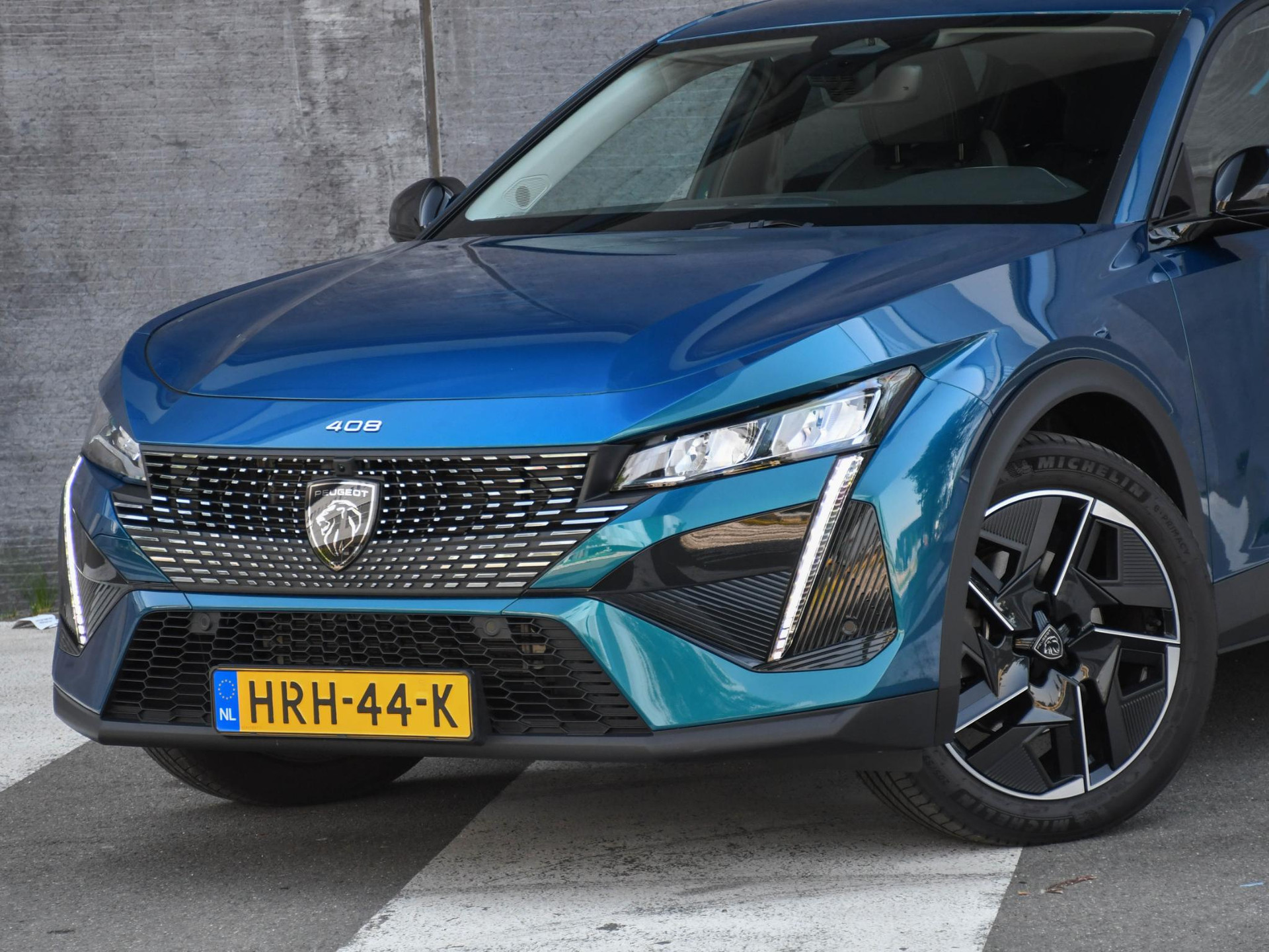 Peugeot 408