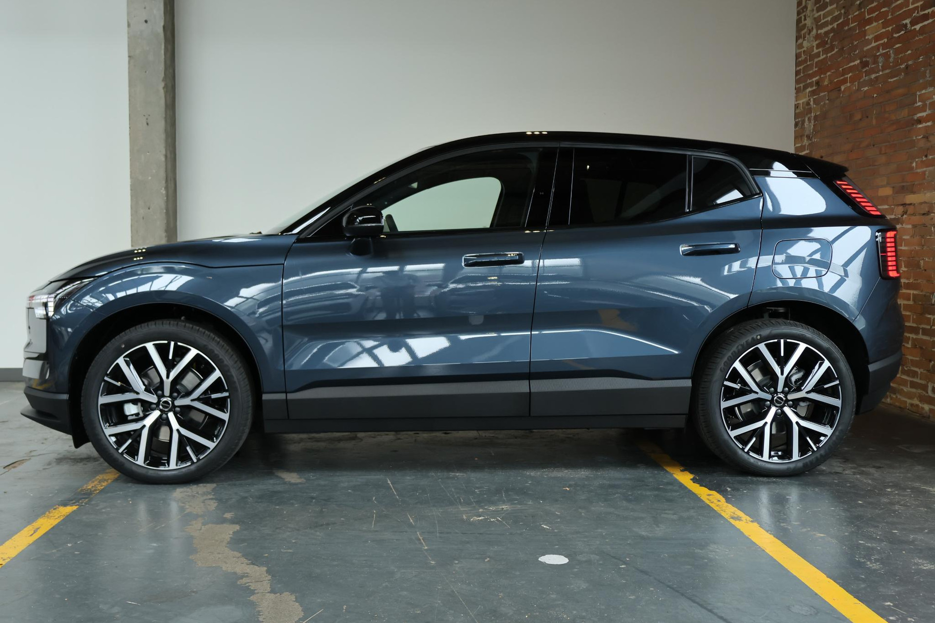 Volvo EX30