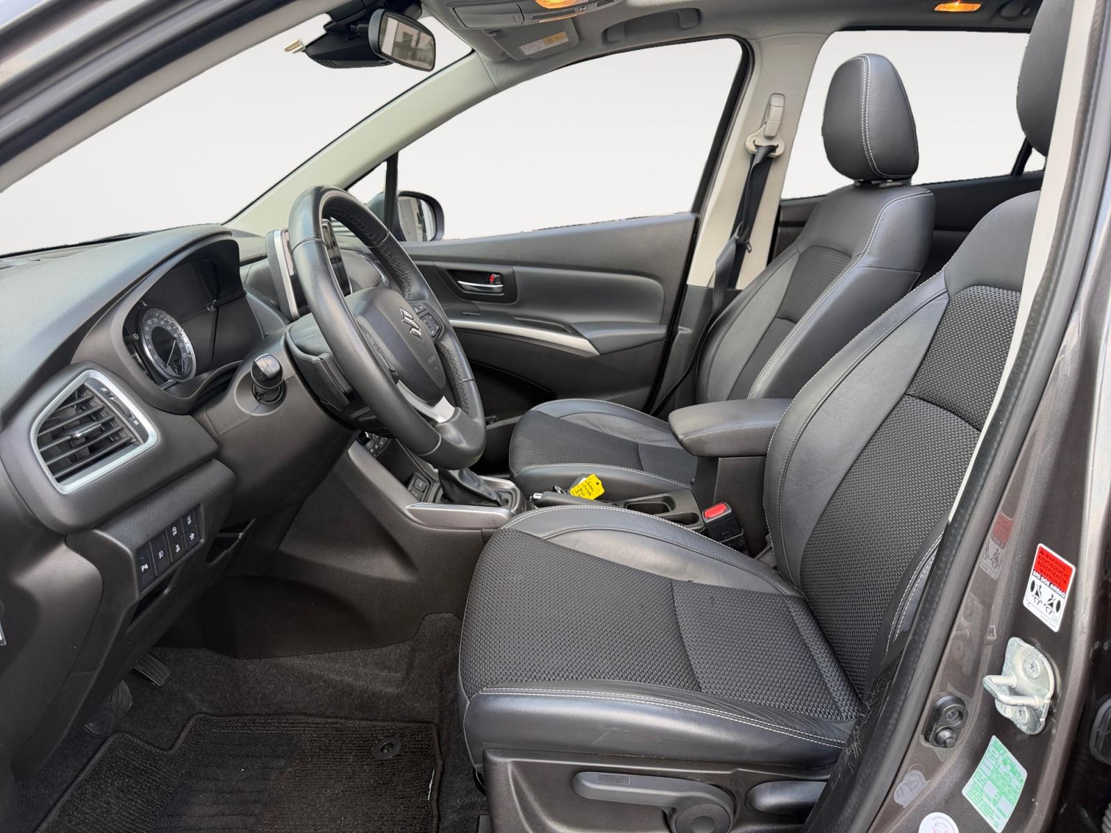 Suzuki S-Cross
