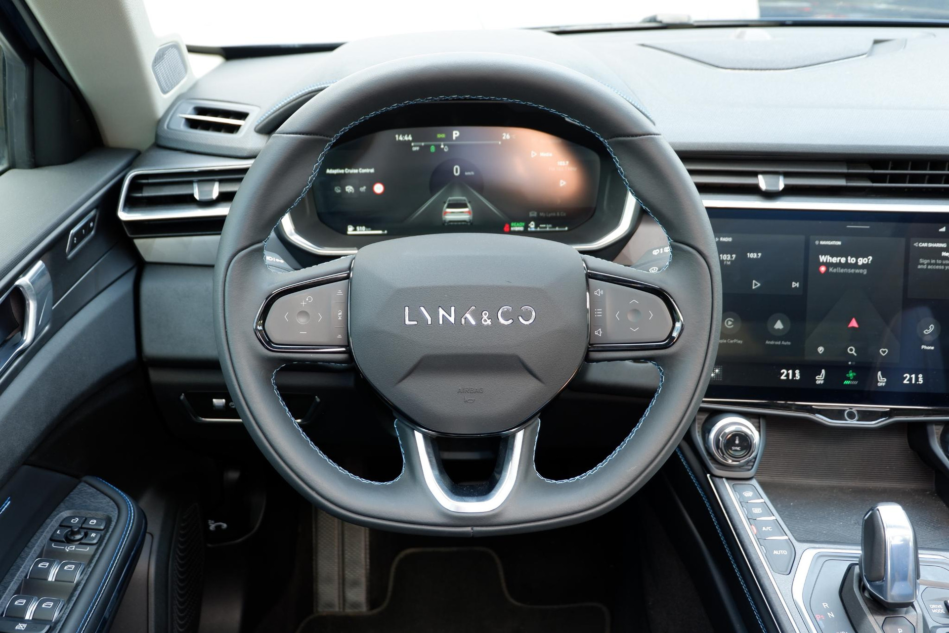 Lynk & Co 01