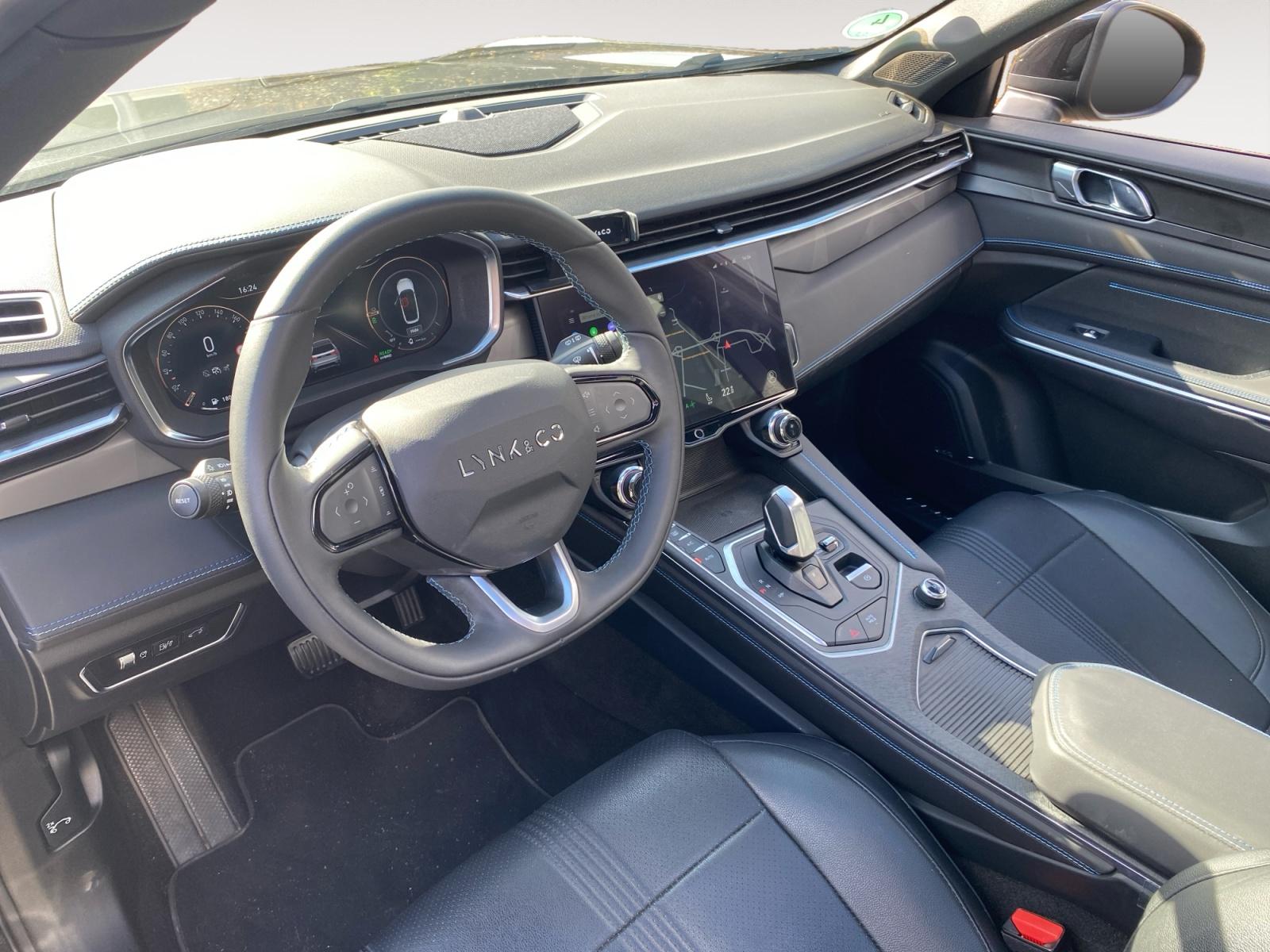 Lynk & Co 01