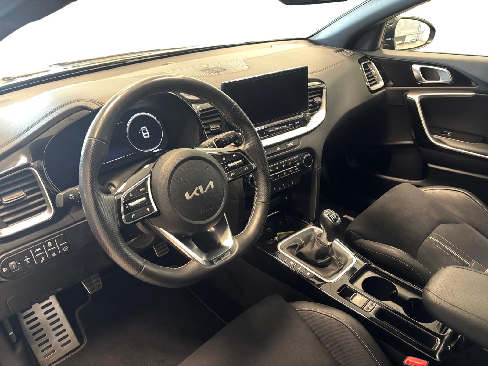 Kia Proceed