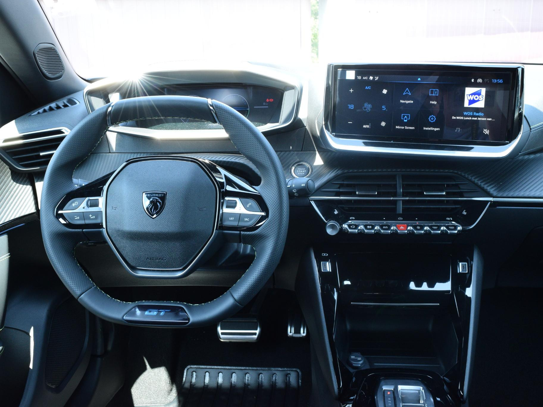 Peugeot e-2008