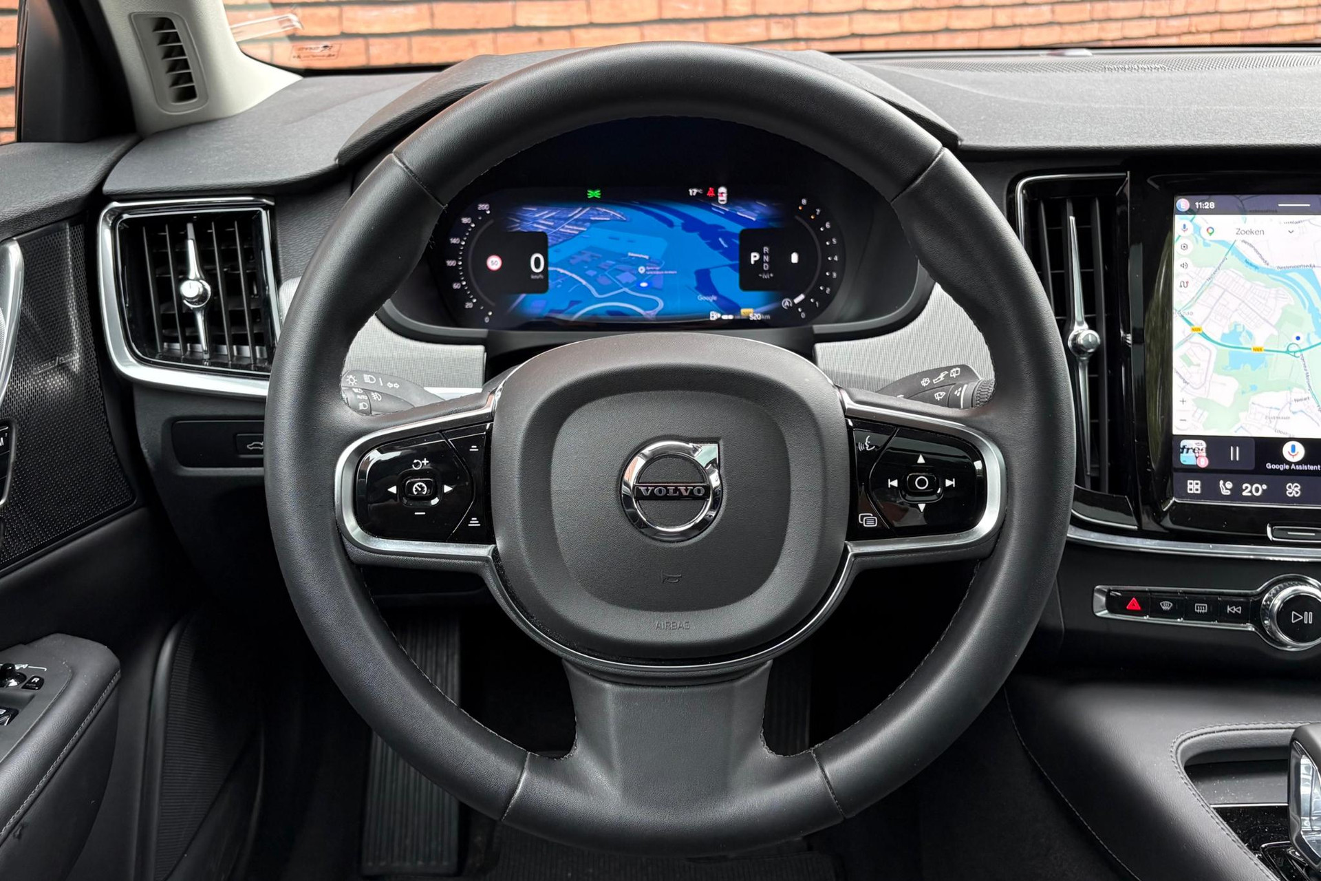 Volvo V90