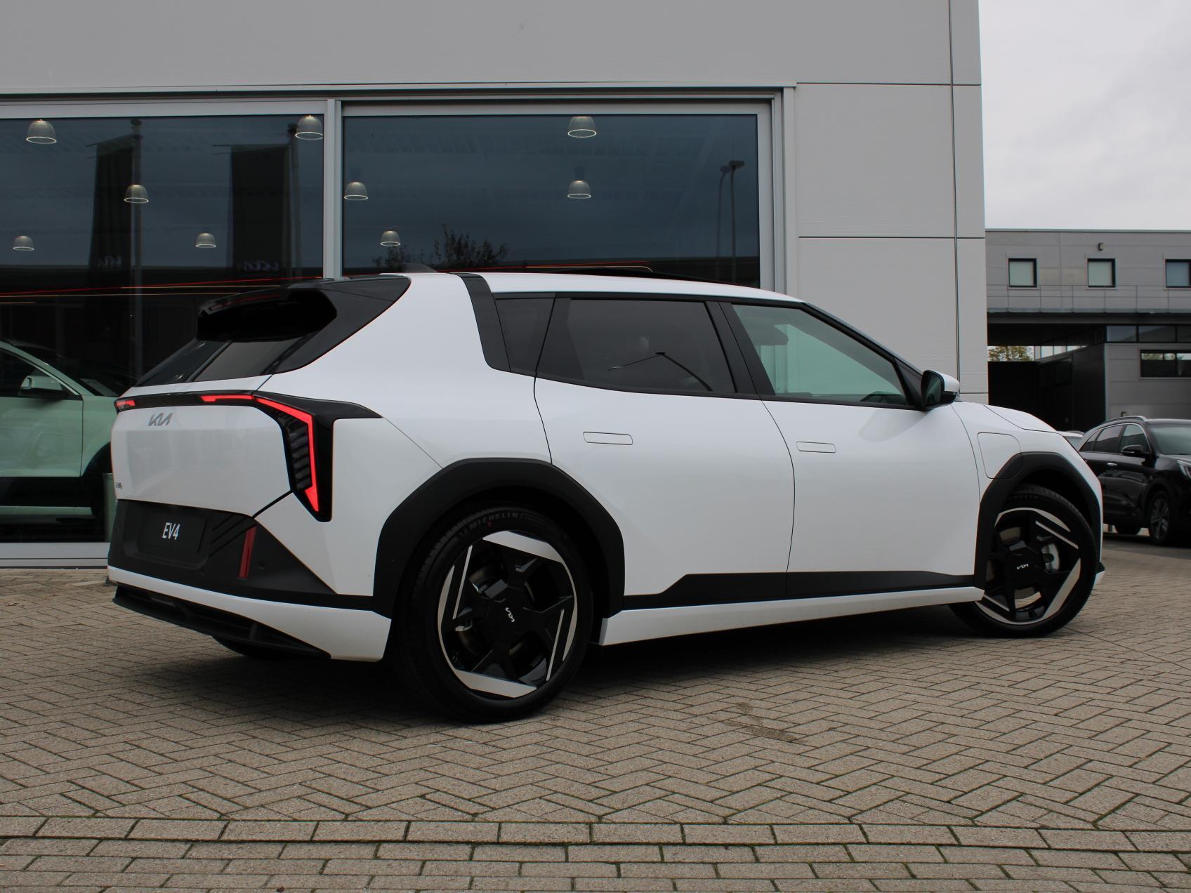 Kia EV4