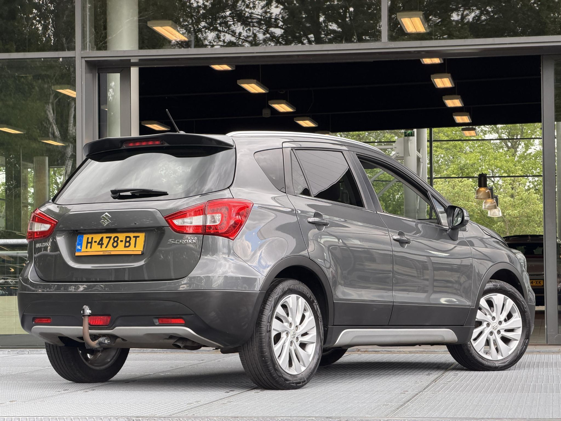 Suzuki S-Cross