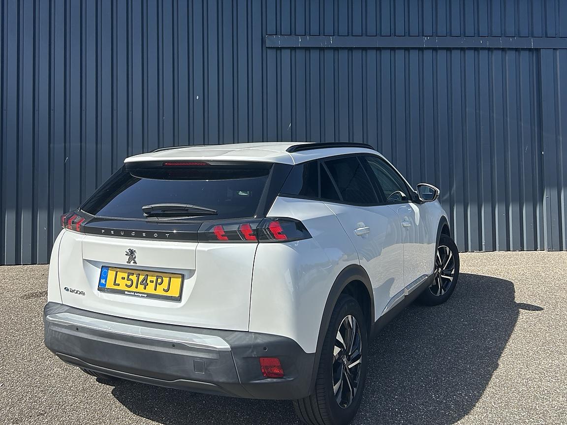Peugeot e-2008