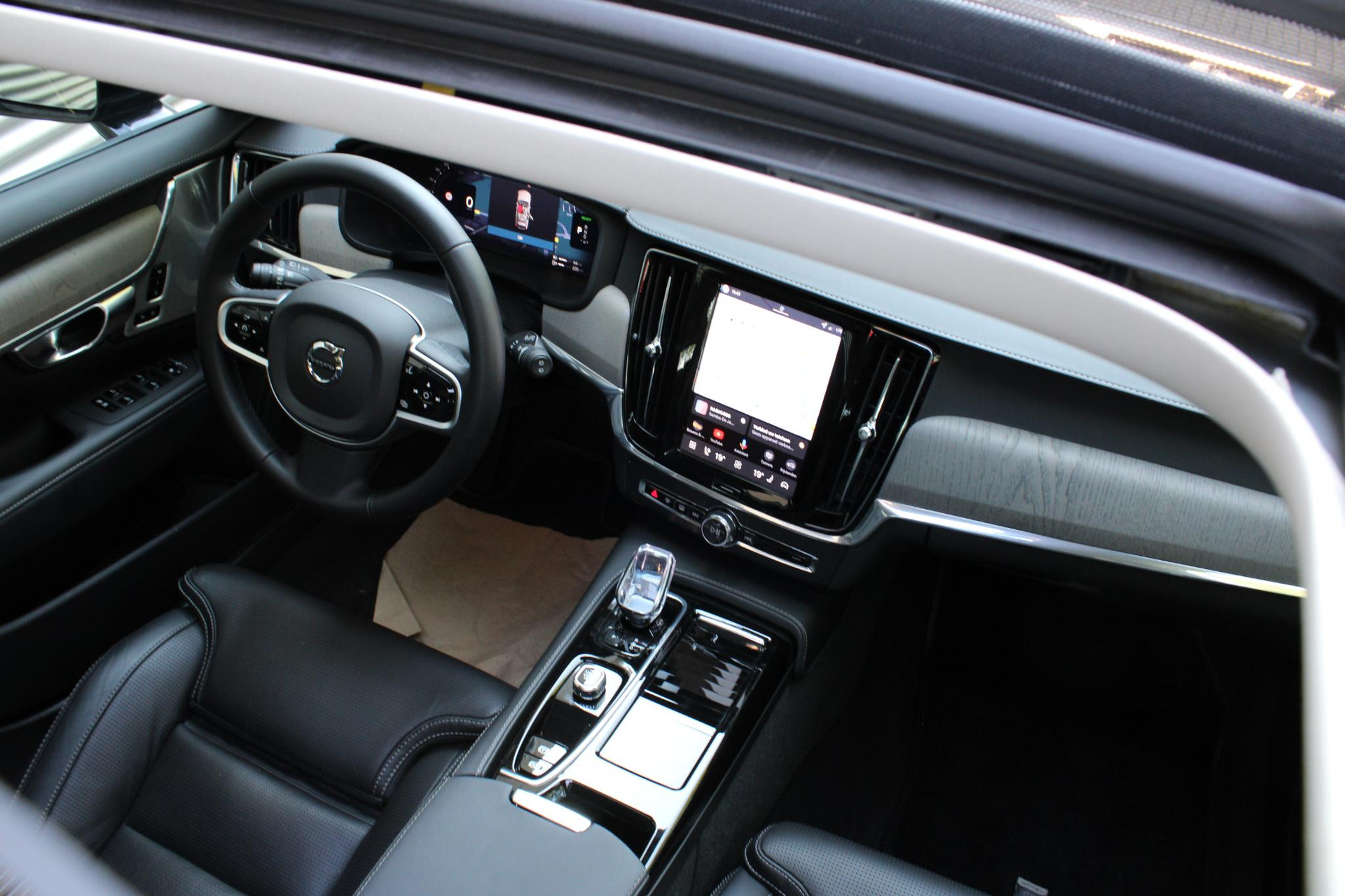 Volvo V90