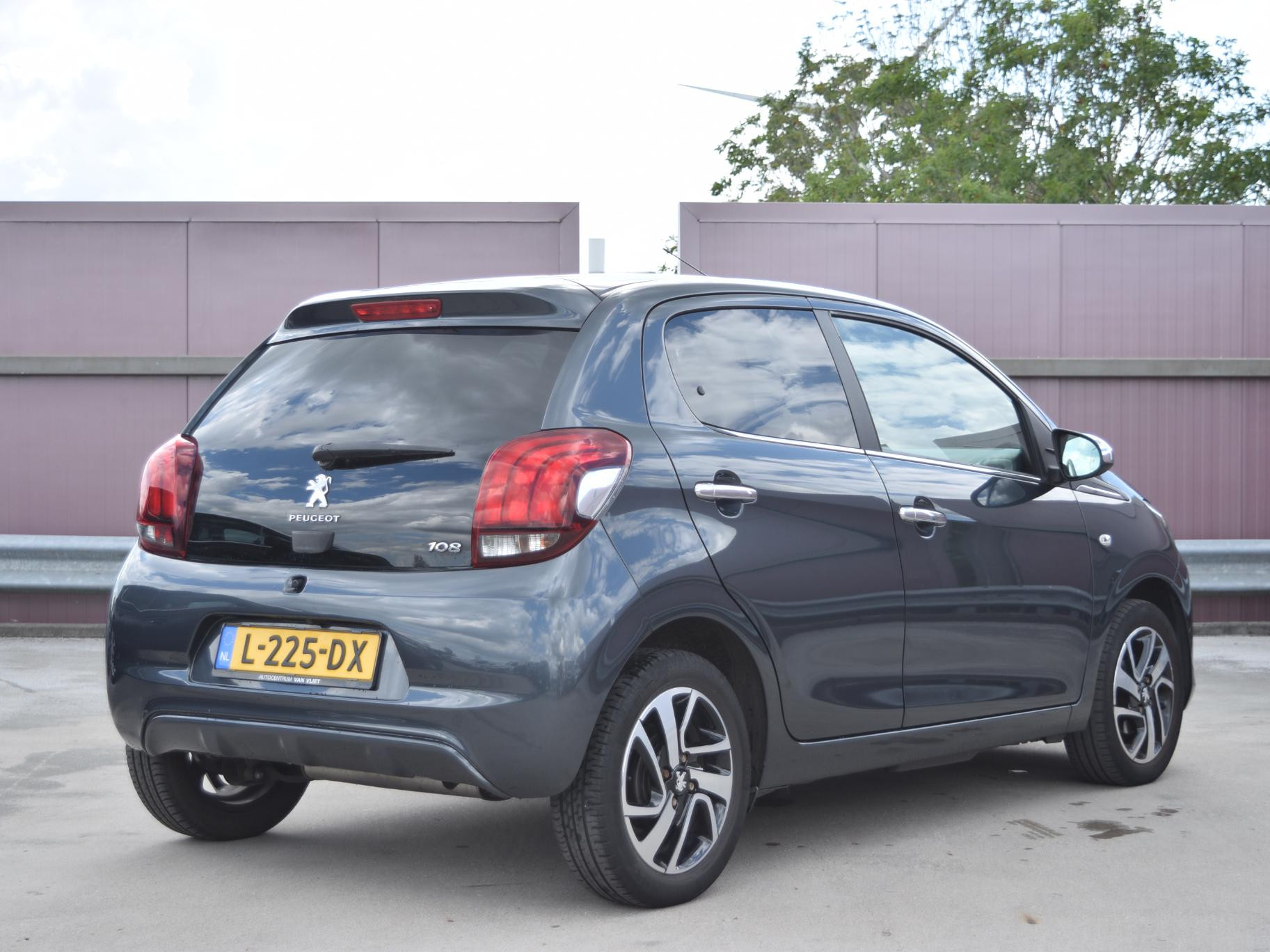 Peugeot 108