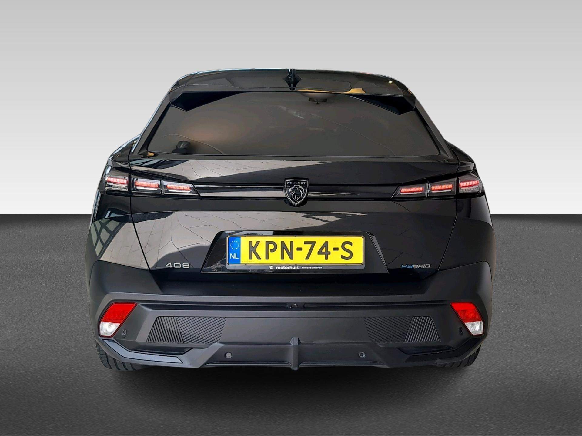 Peugeot 408
