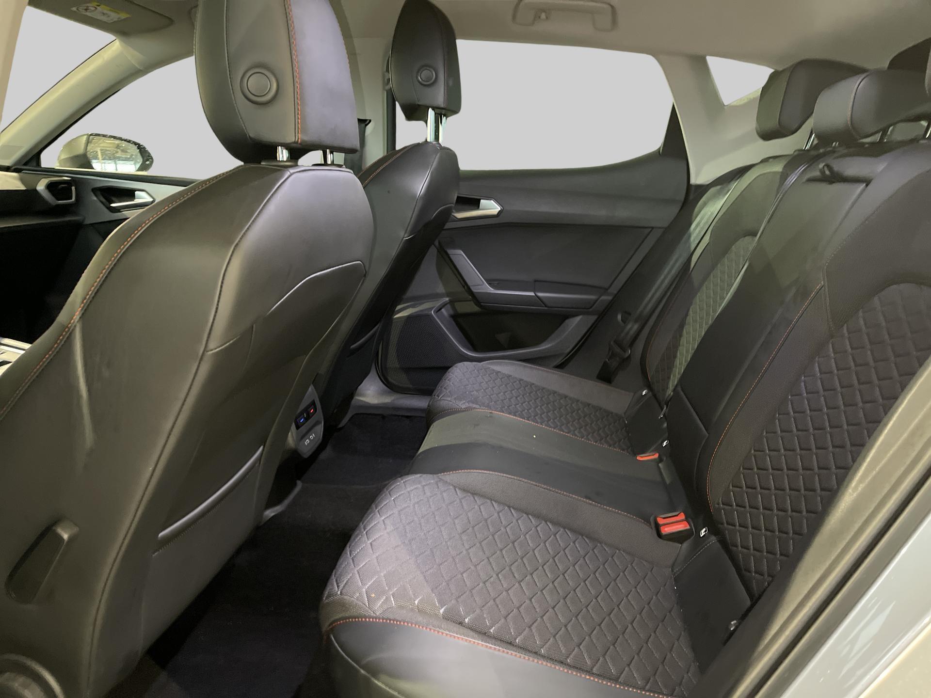 SEAT León