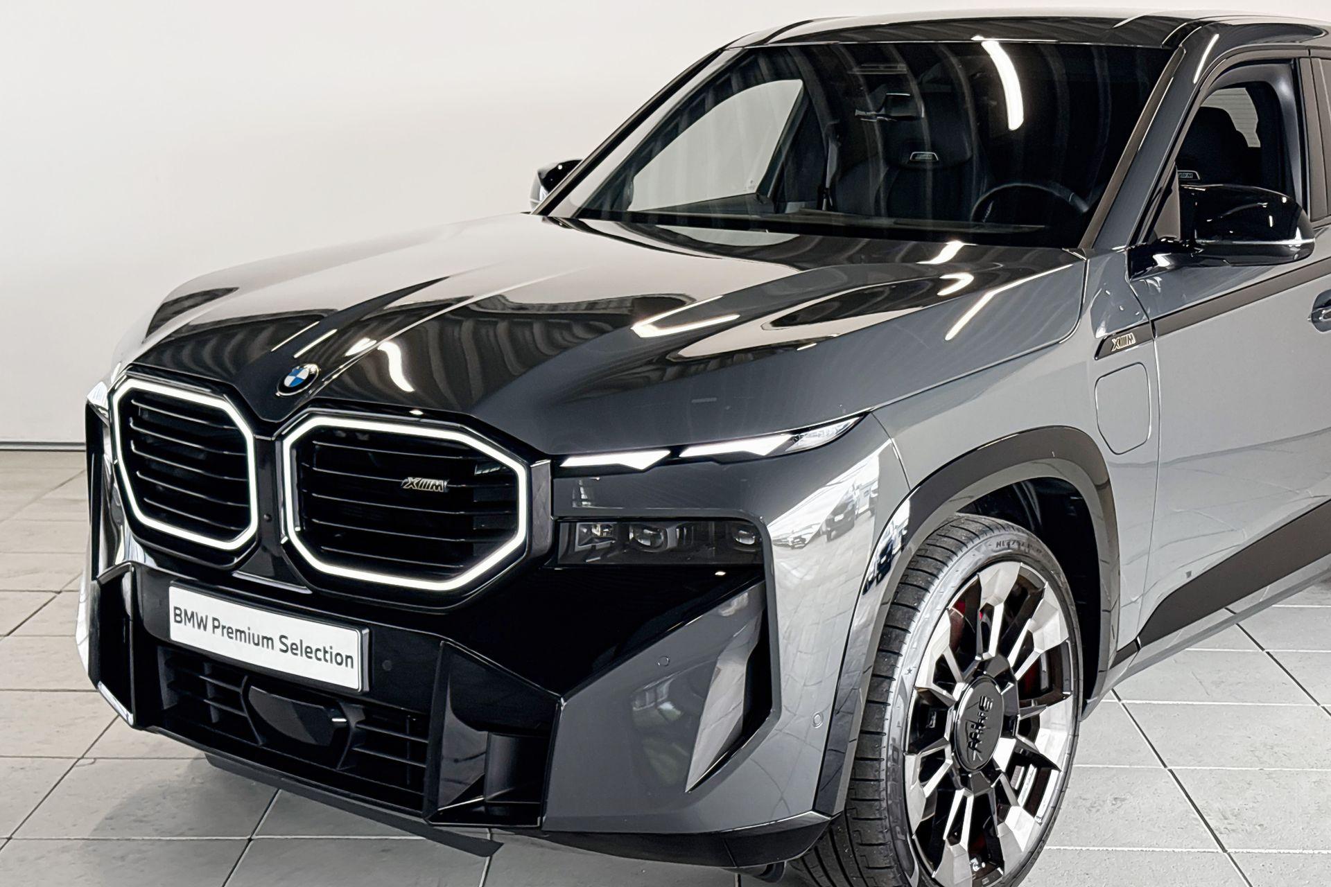 BMW XM
