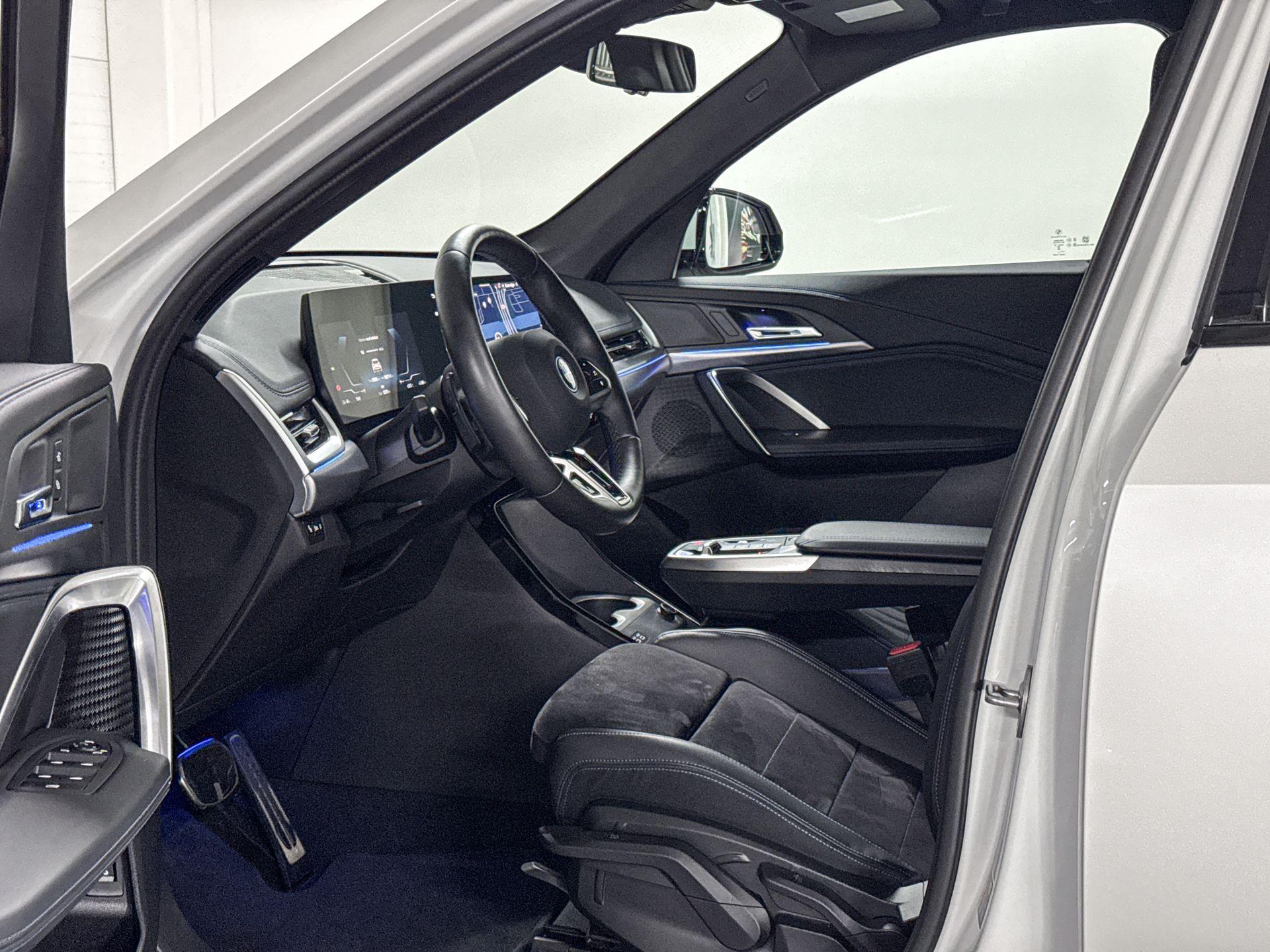 BMW iX1