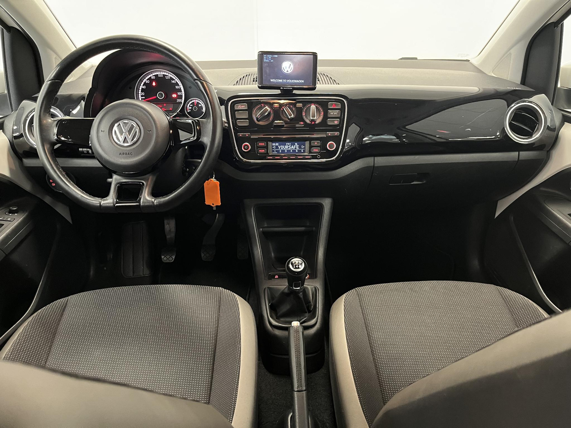 Volkswagen up!