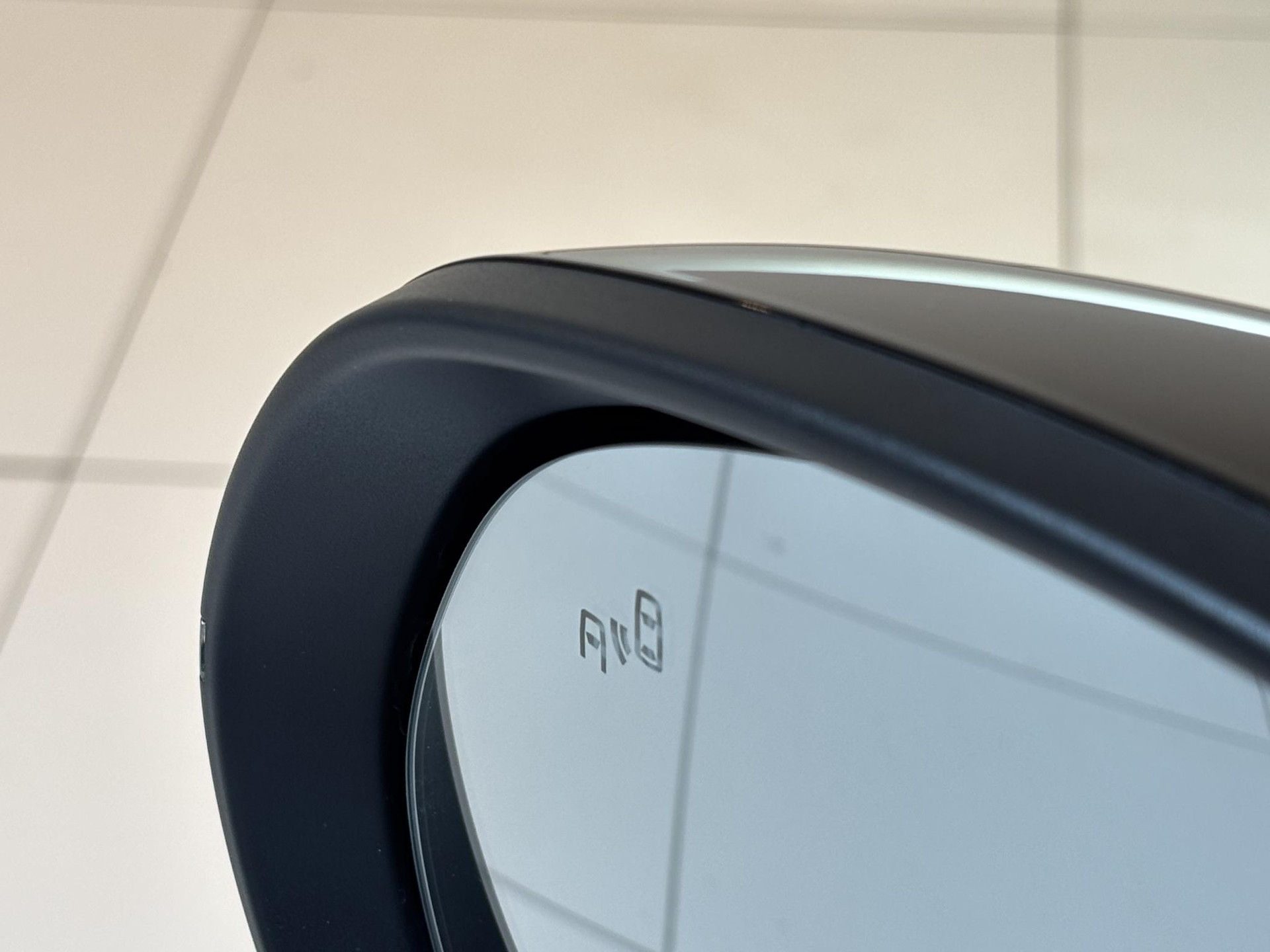 Leapmotor B10