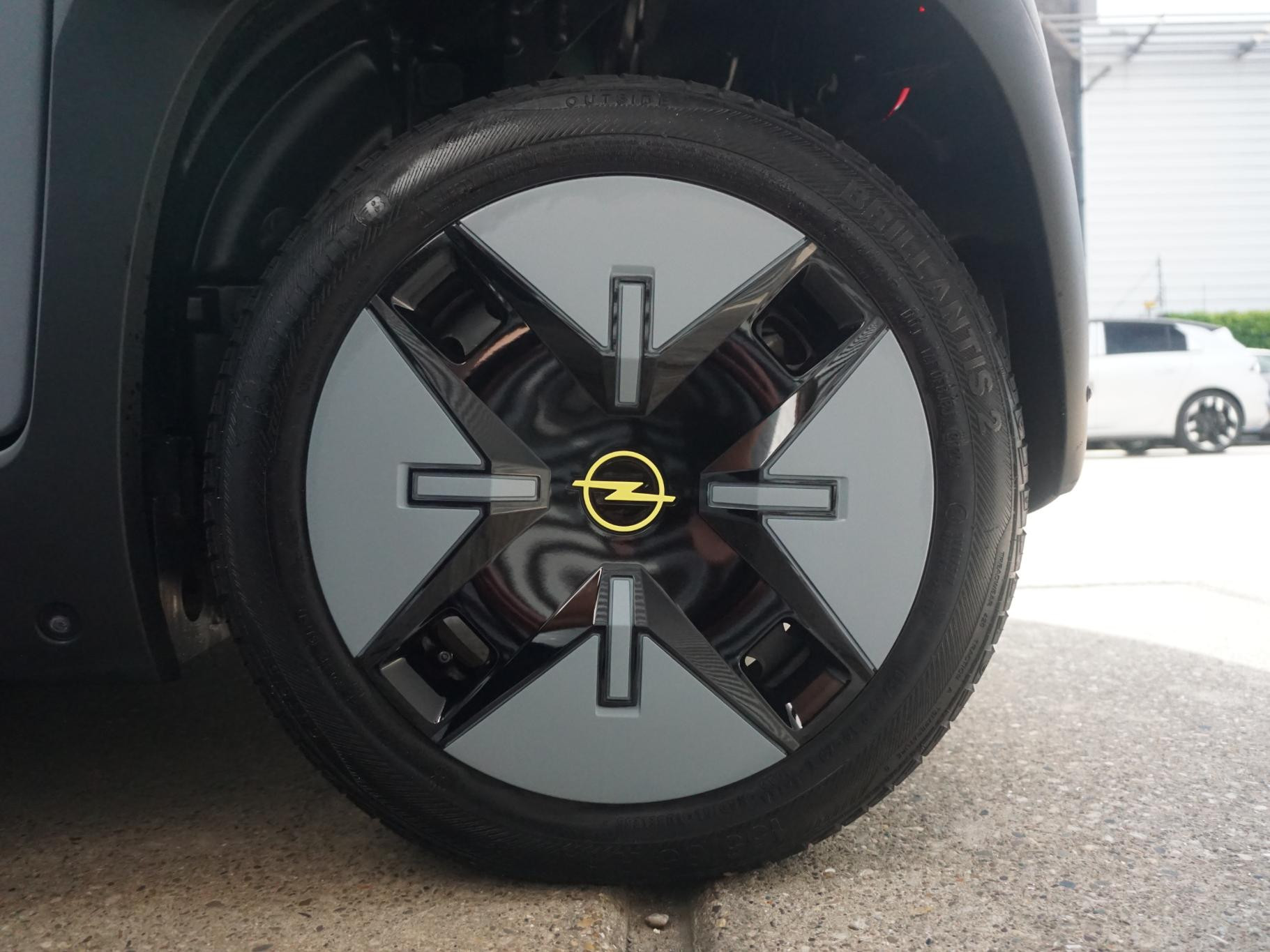 Opel Rocks-e