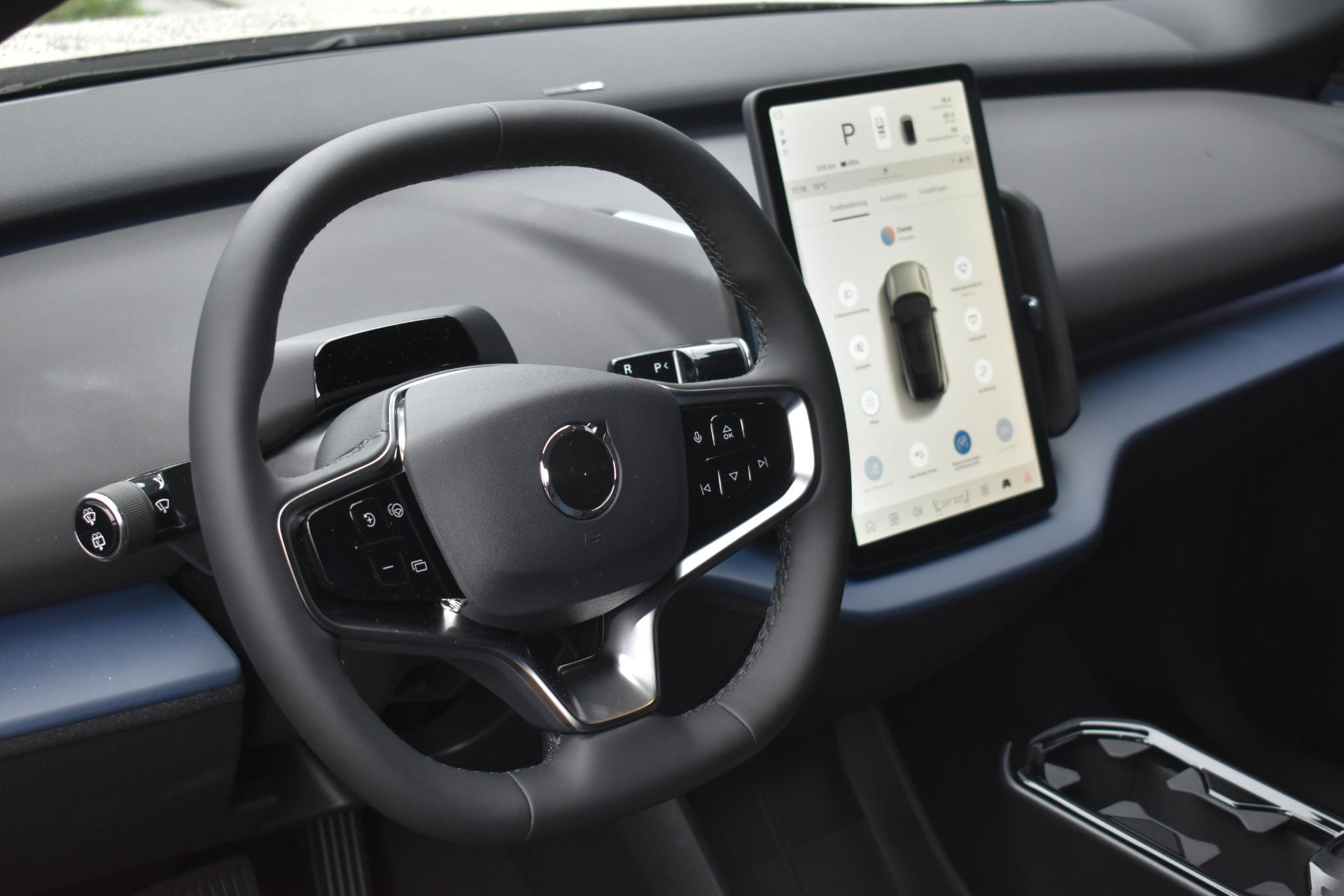 Volvo EX30