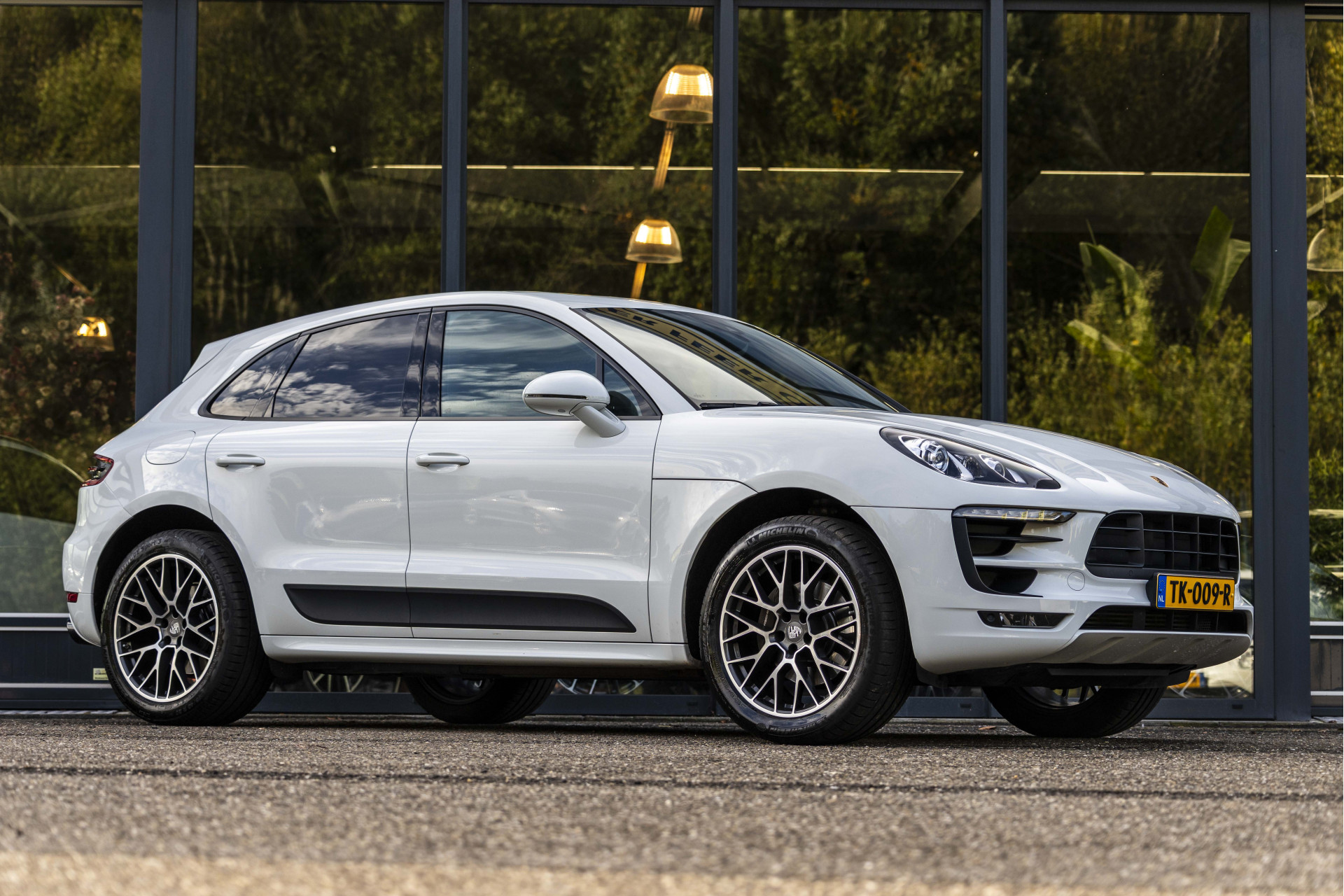 Porsche Macan NL geleverd 2.0