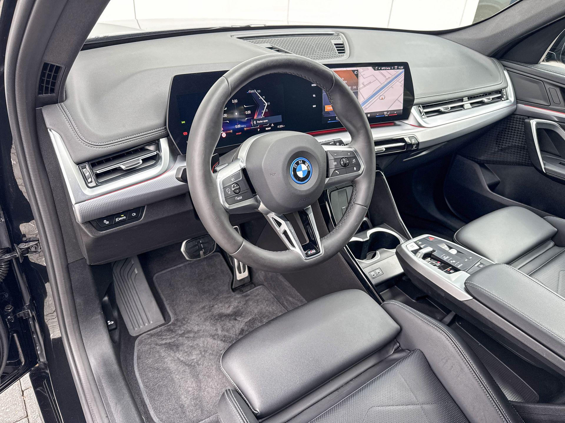 BMW iX1
