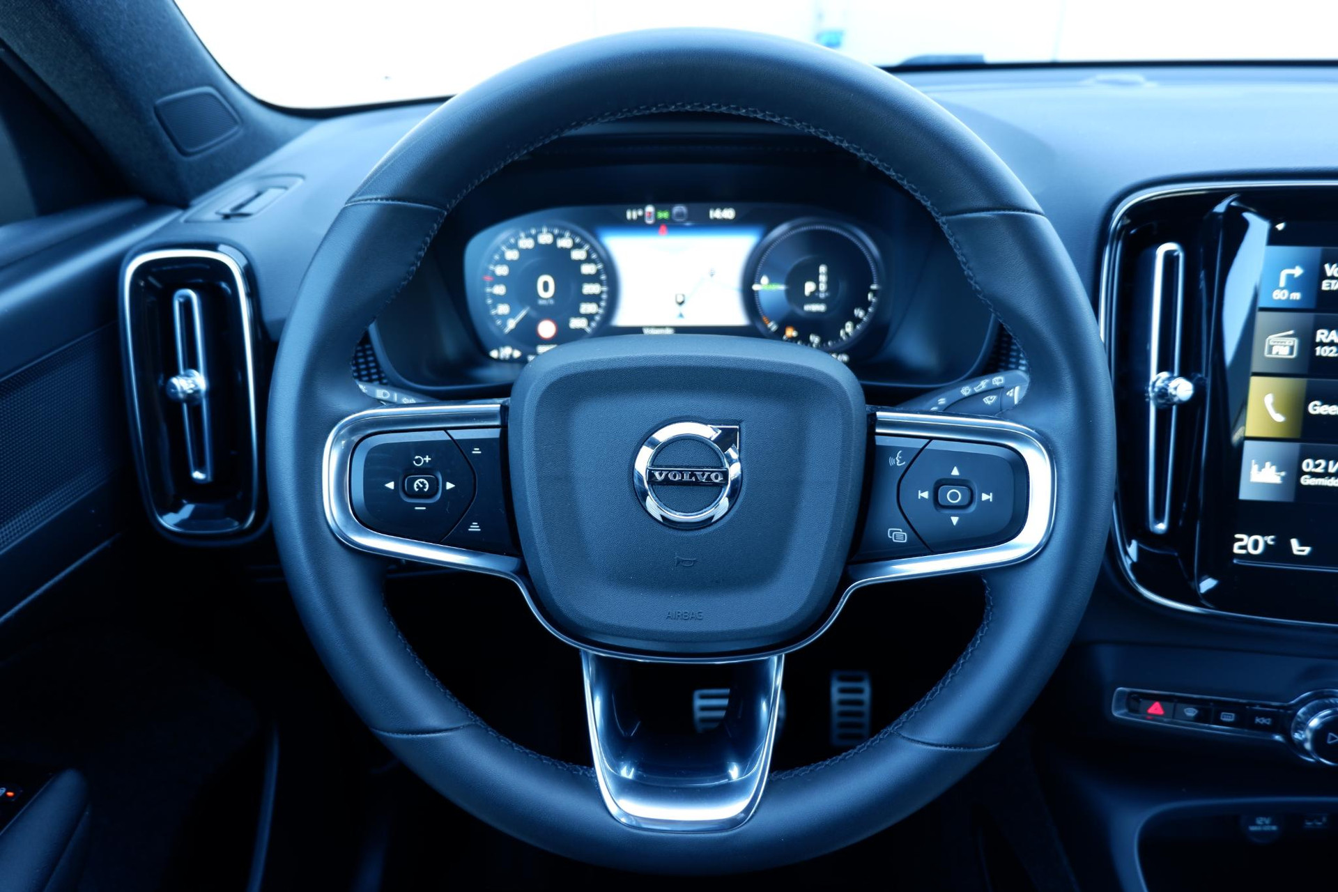 Volvo XC40