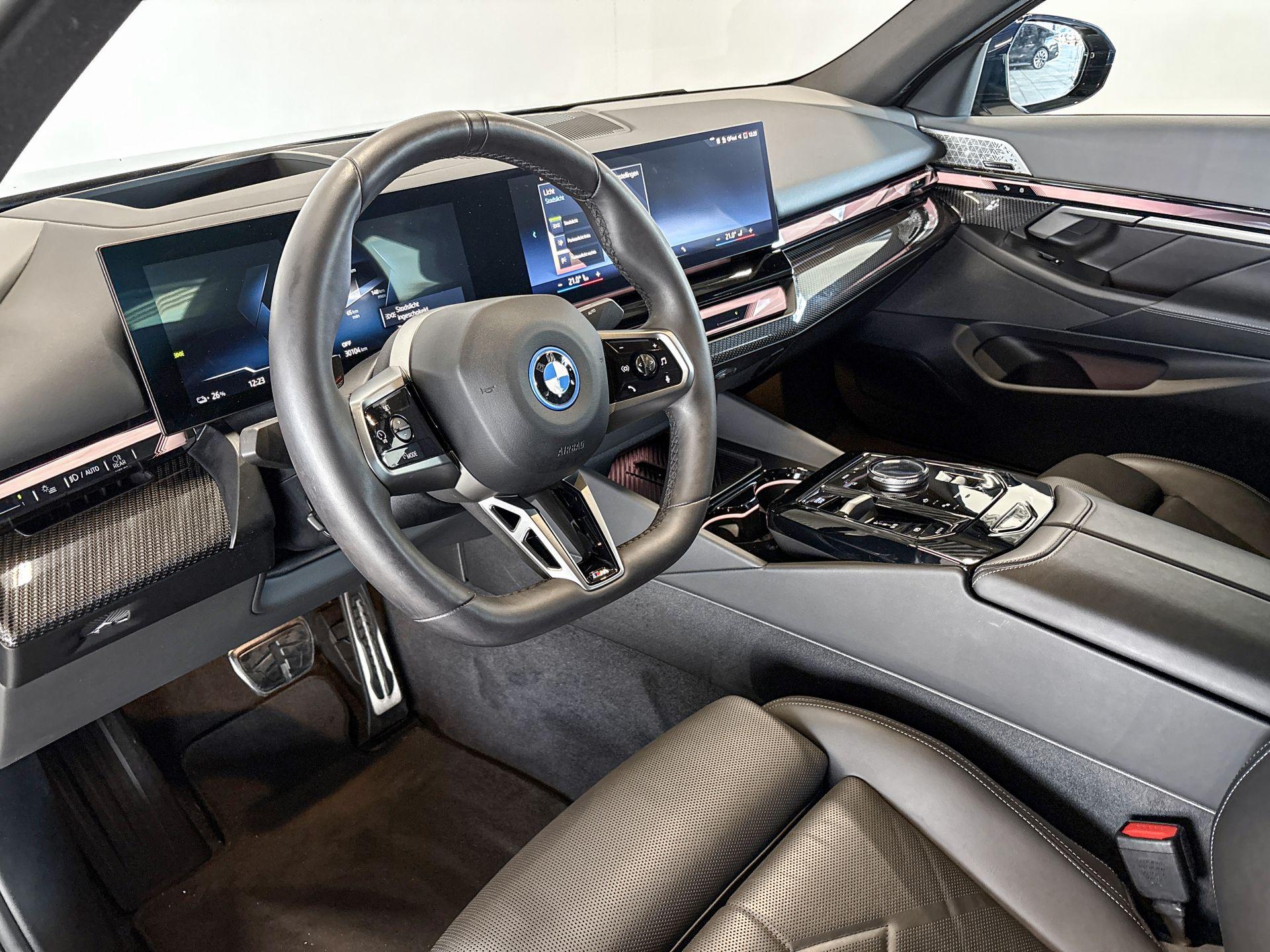 BMW i5