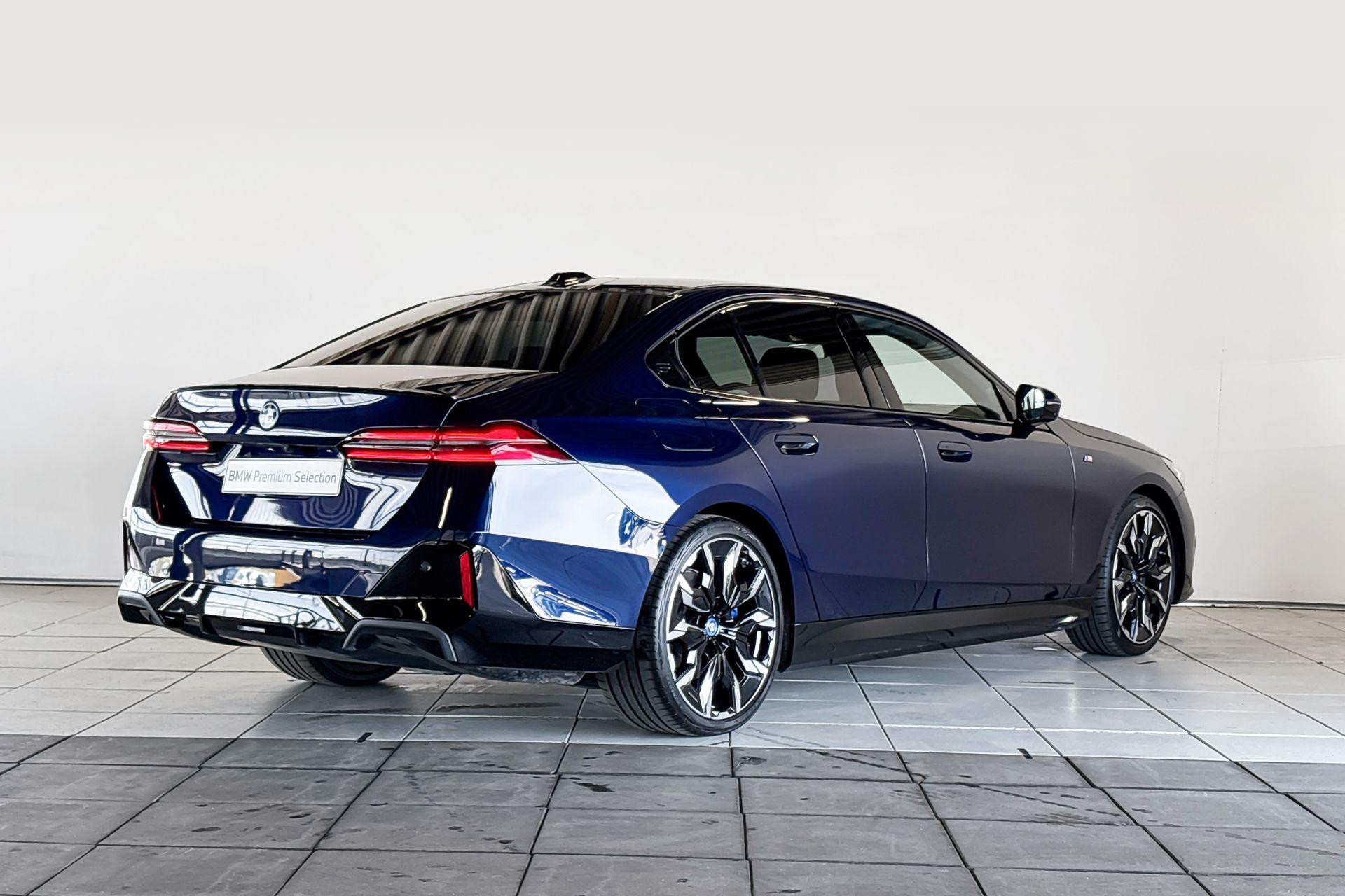 BMW i5