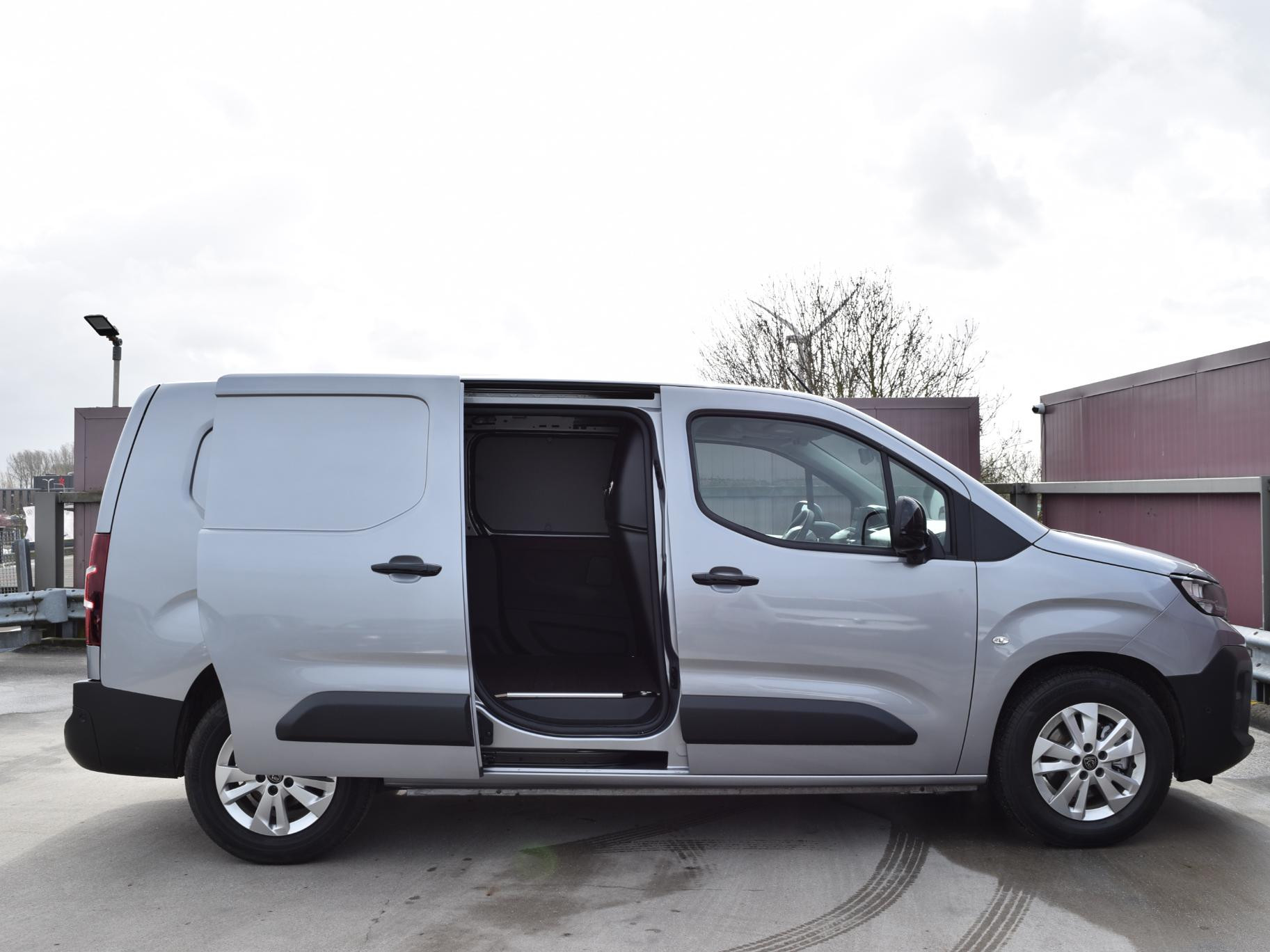 Peugeot e-Partner