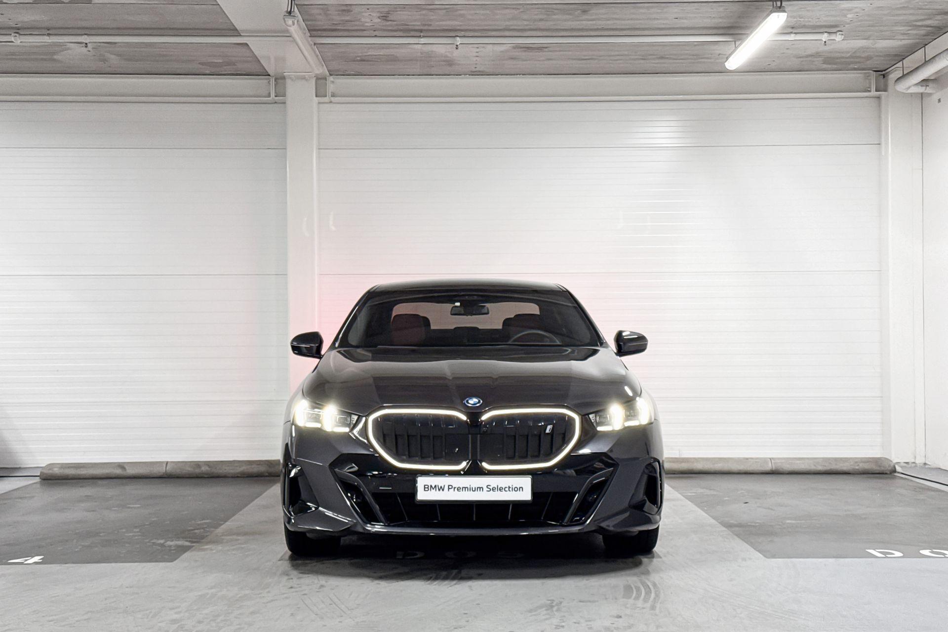BMW i5