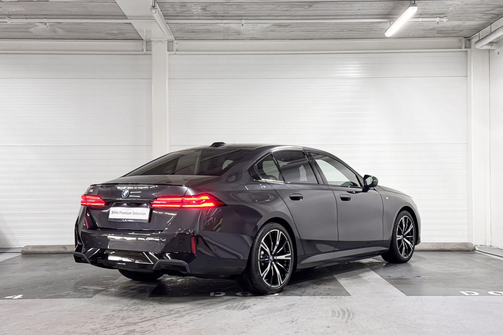 BMW i5
