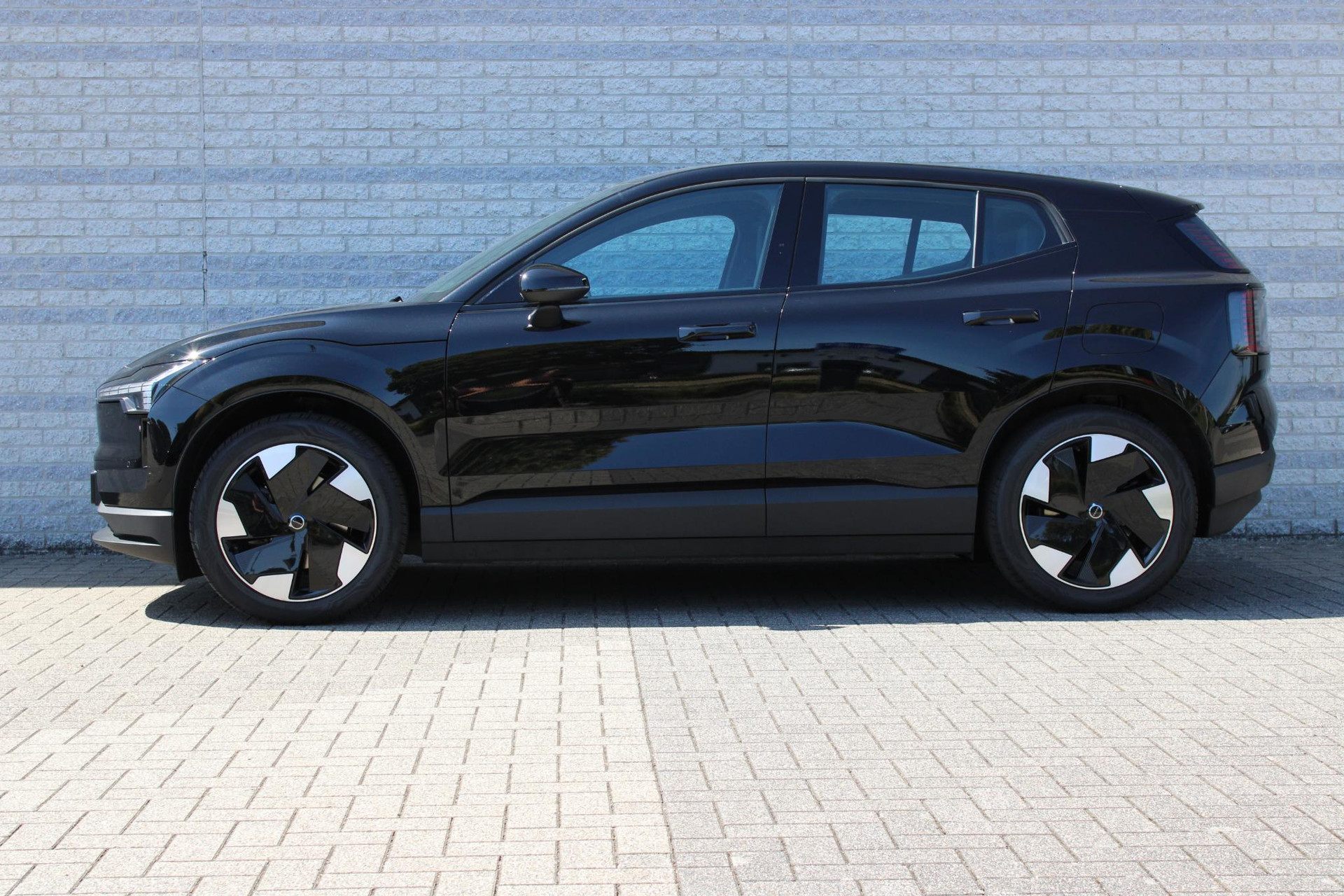 Volvo EX30