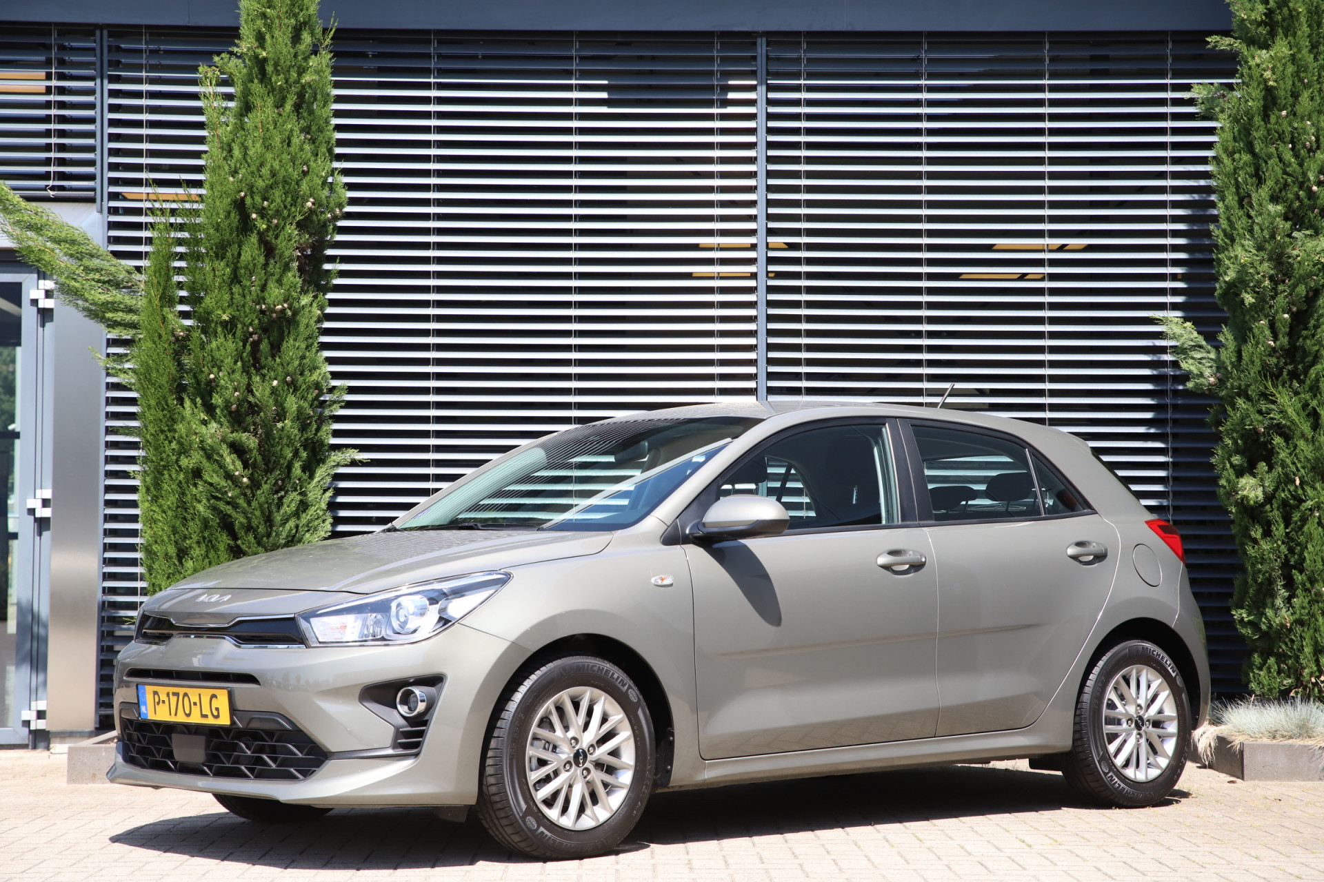 Kia Rio 1.0 T-GDi 100 PK DynamicLine | CAMERA | CRUISE | APPLE | LICHTMETAAL