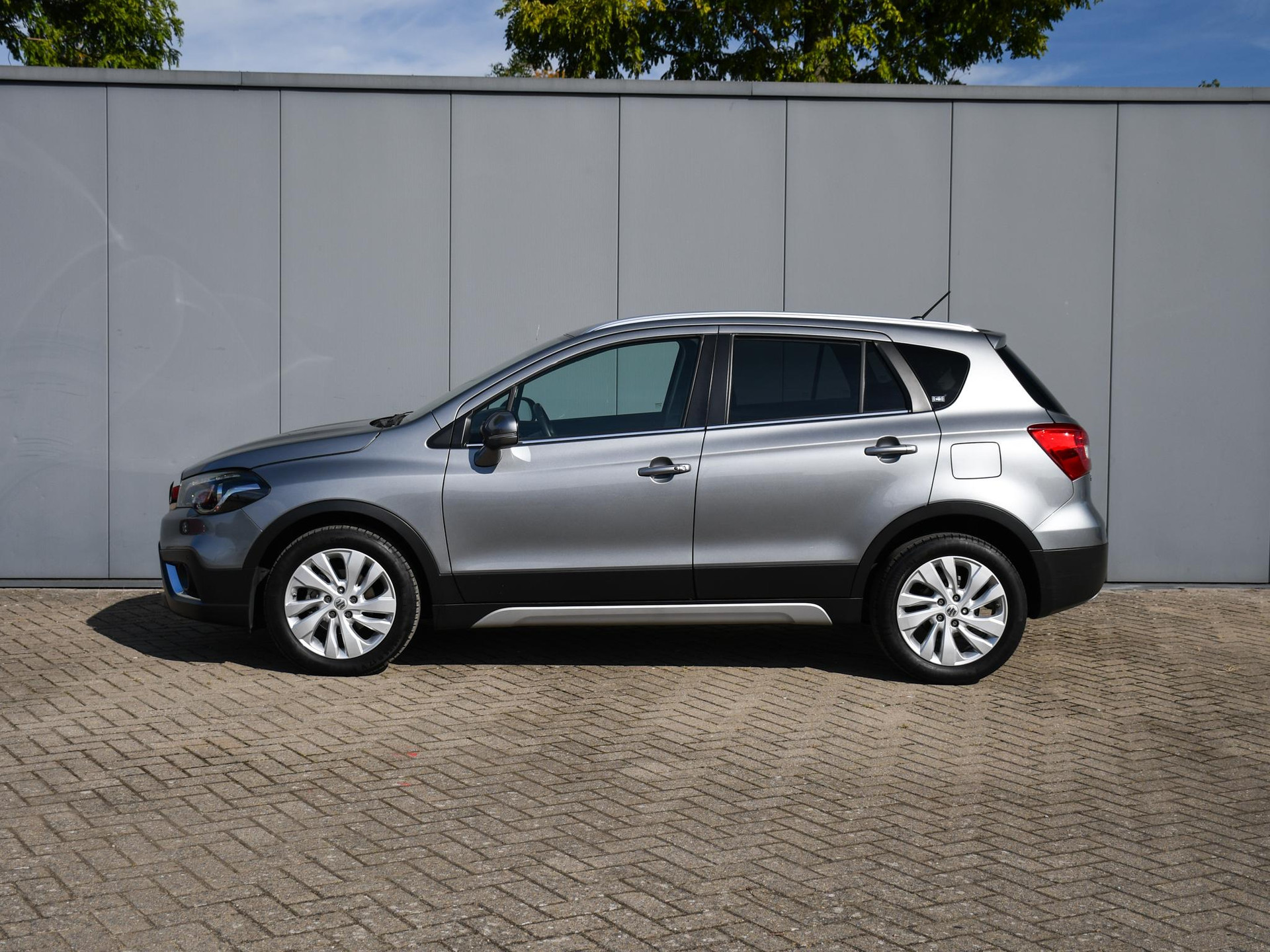 Suzuki S-Cross