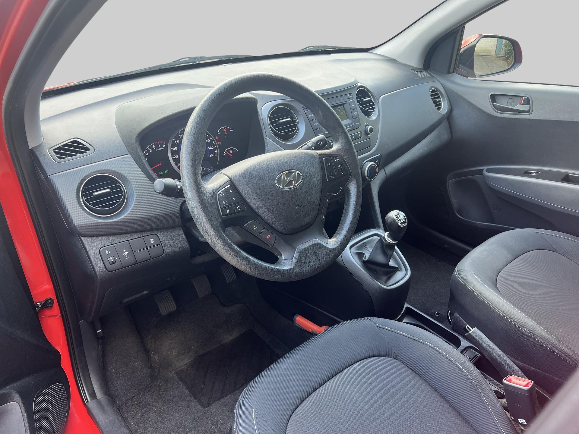 Hyundai i10
