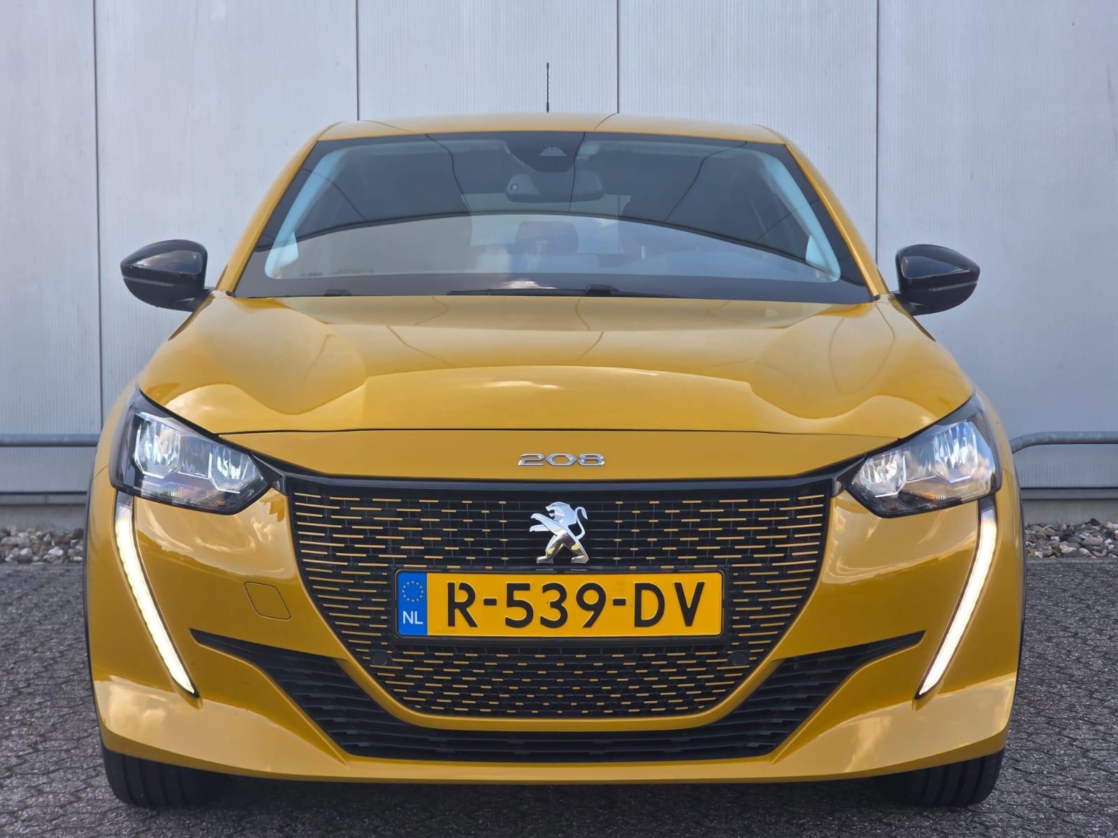 Peugeot e-208