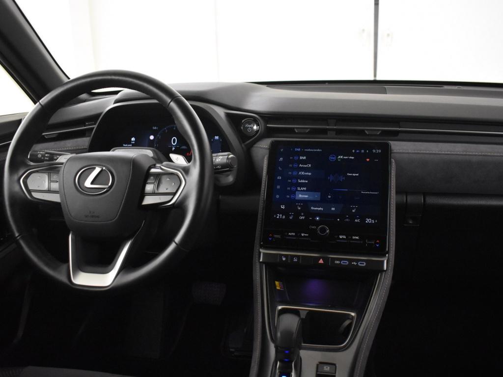 Lexus LBX