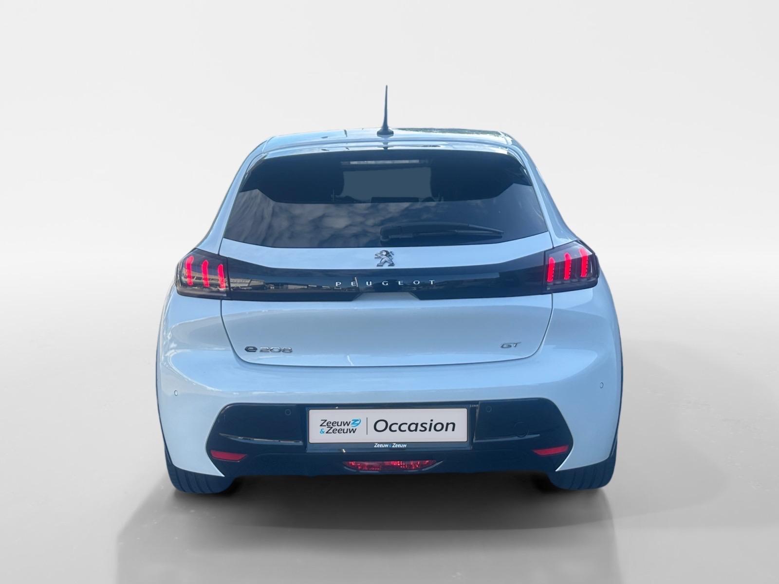 Peugeot e-208