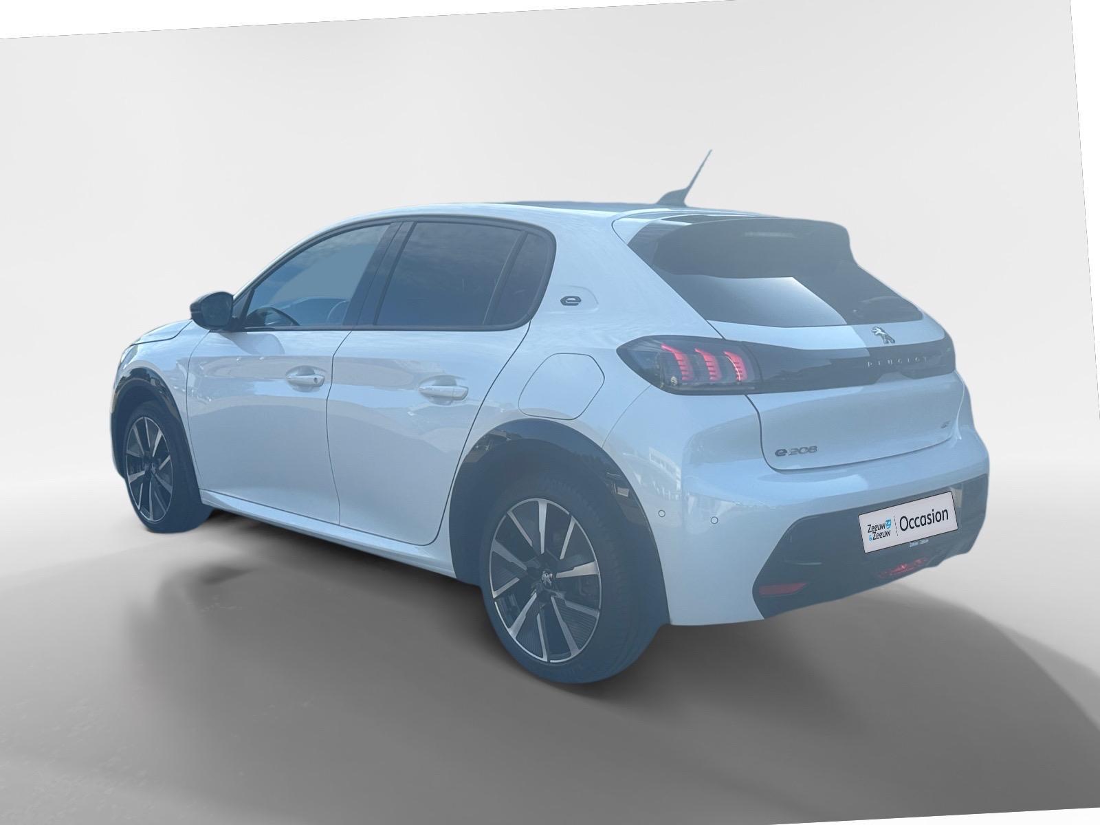 Peugeot e-208