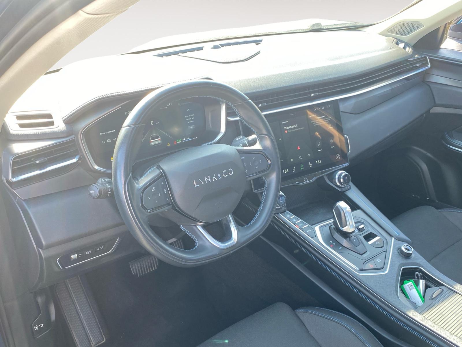 Lynk & Co 01