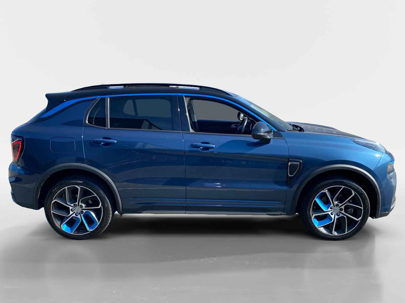 Lynk & Co 01