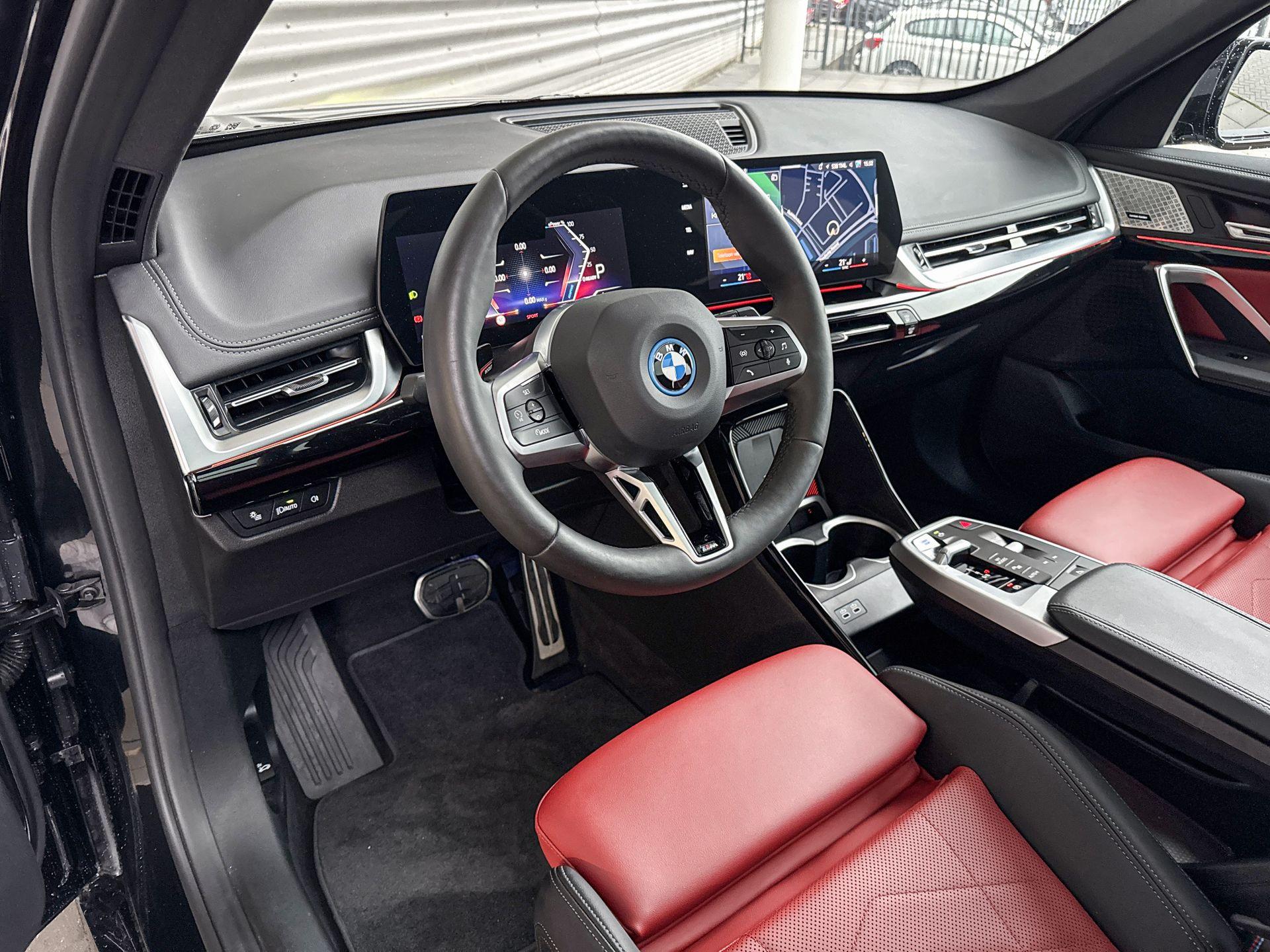 BMW iX1
