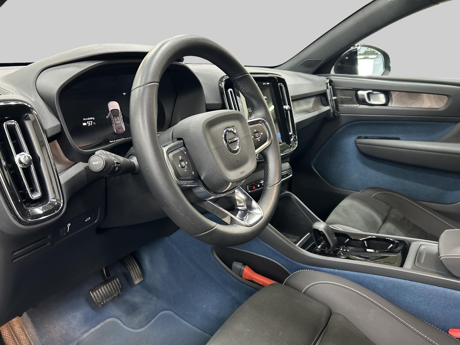 Volvo C40