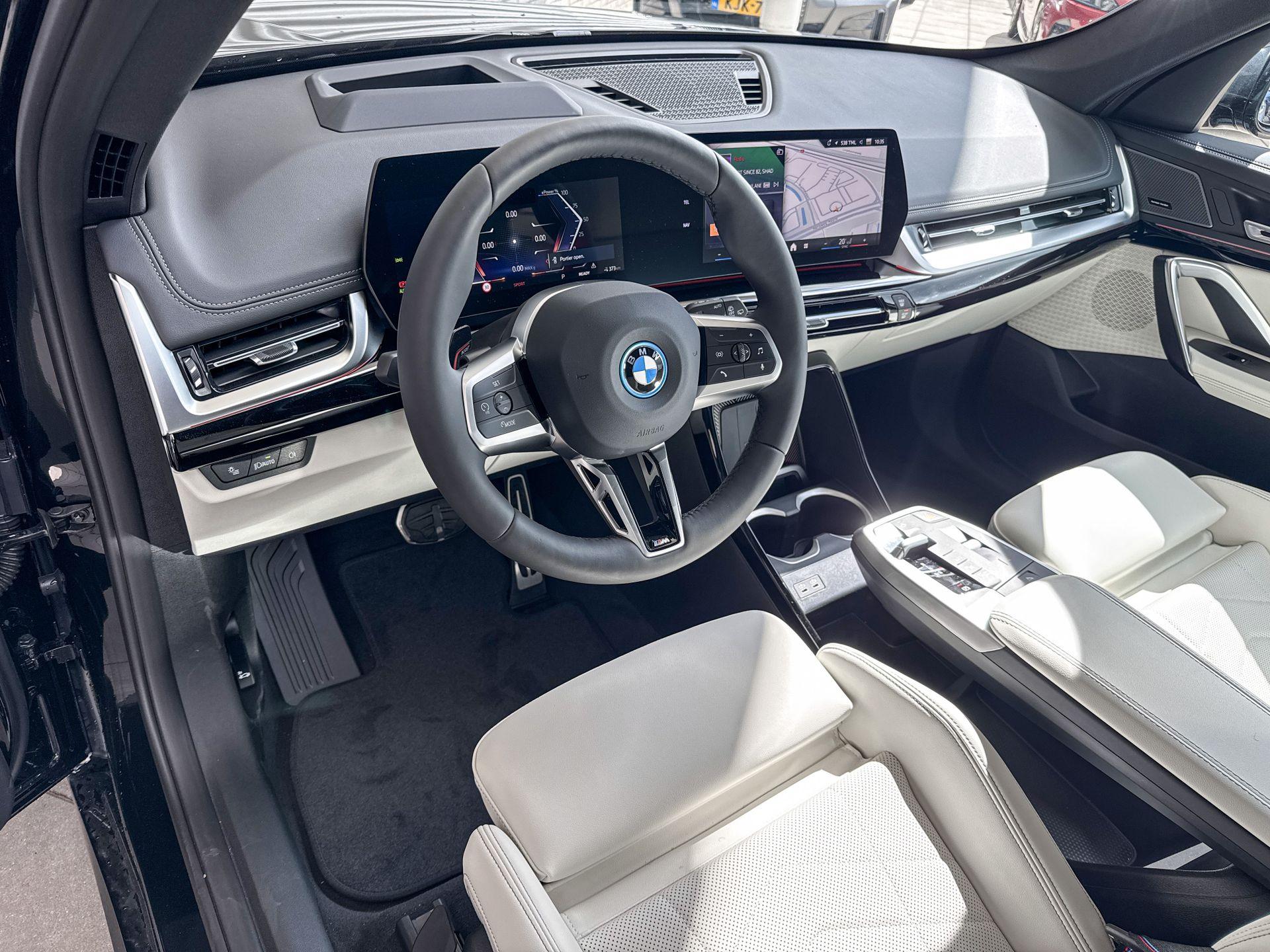 BMW iX1