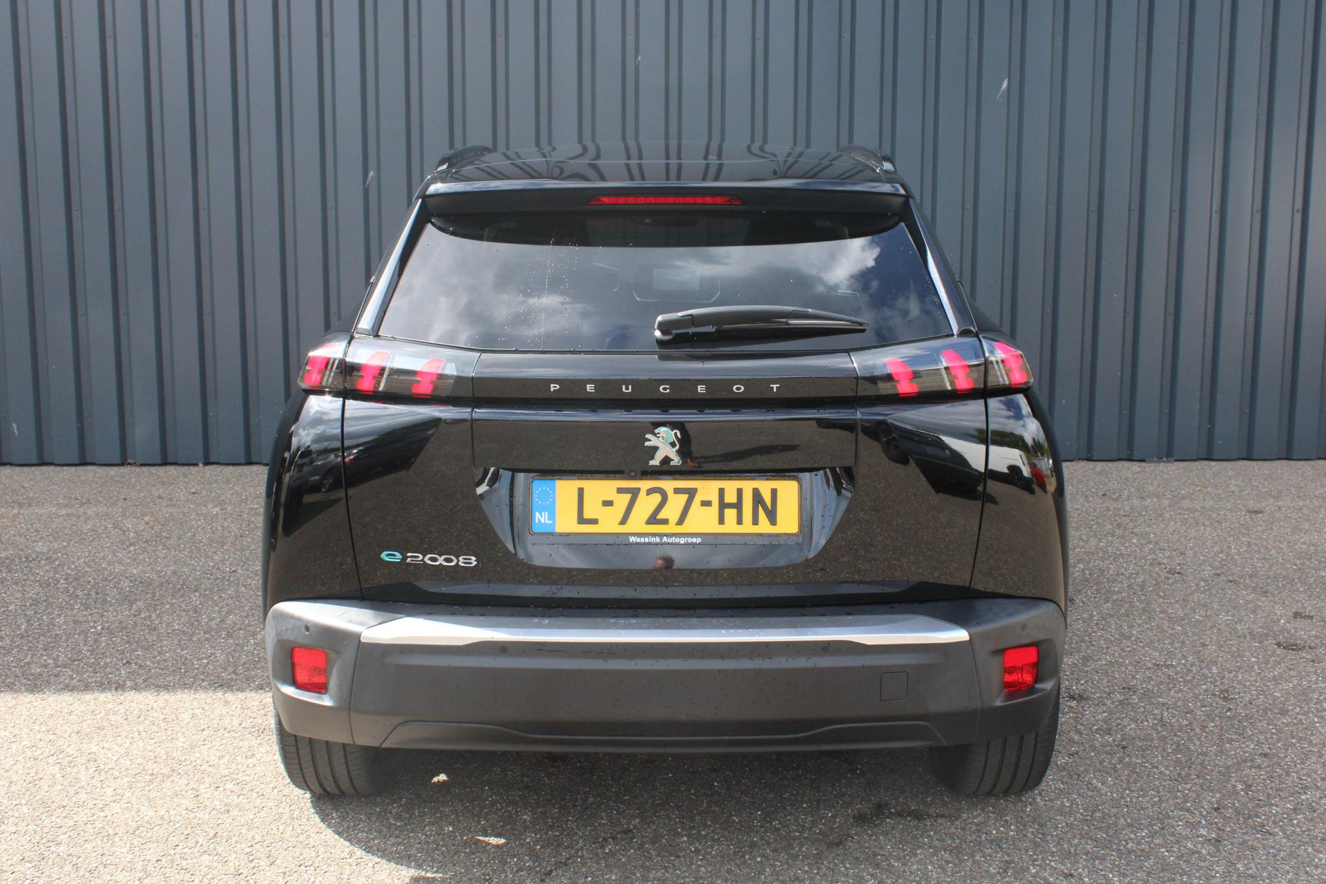 Peugeot e-2008